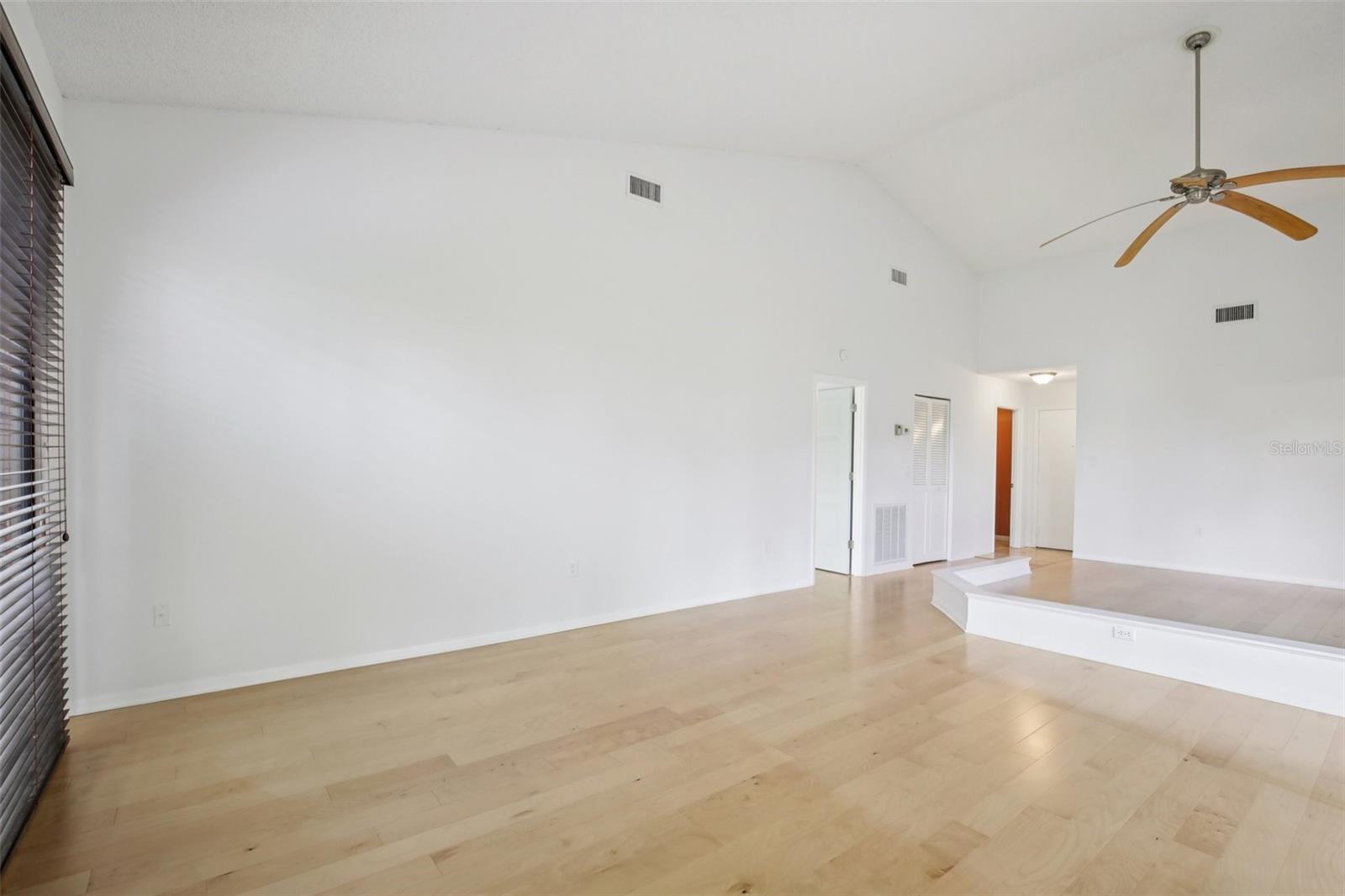 5387 HUNTINGWOOD COURT 4