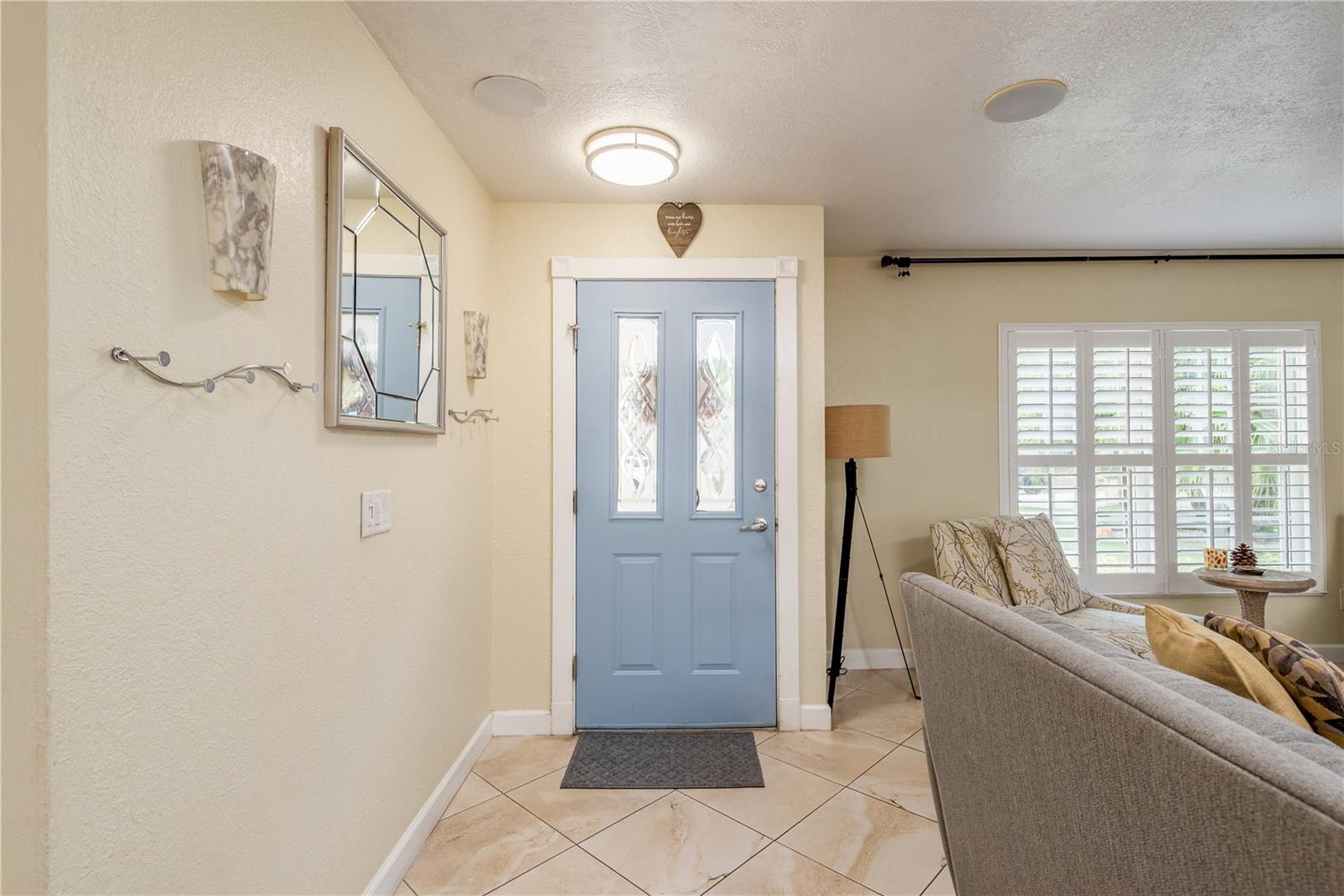 COUNTRY RUN UNIT 1 - Residential