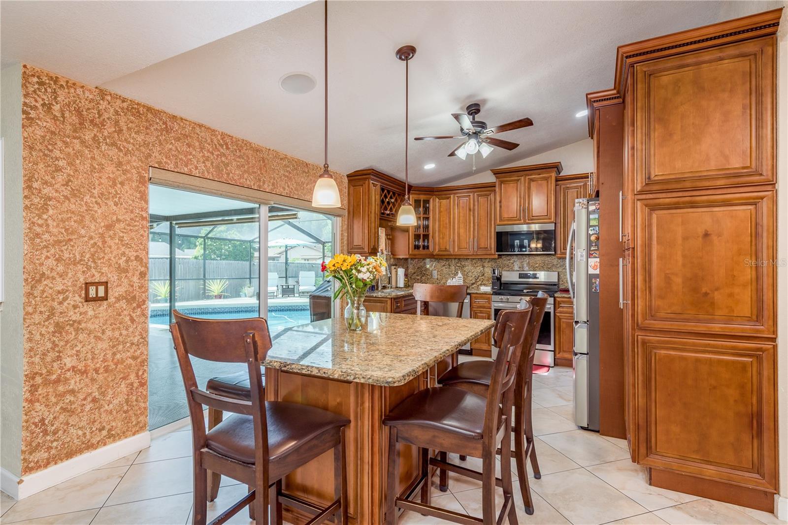 COUNTRY RUN UNIT 1 - Residential