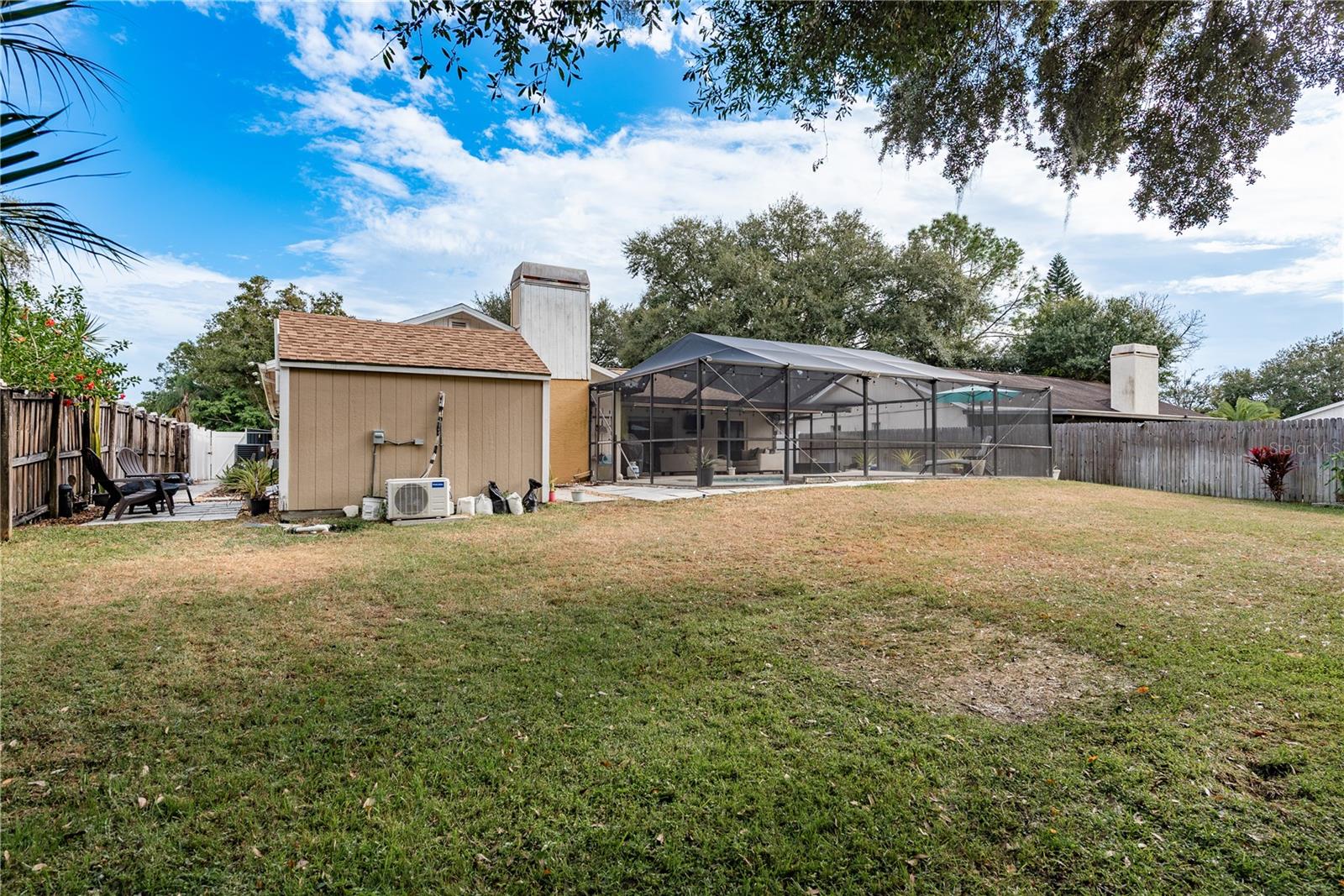 COUNTRY RUN UNIT 1 - Residential