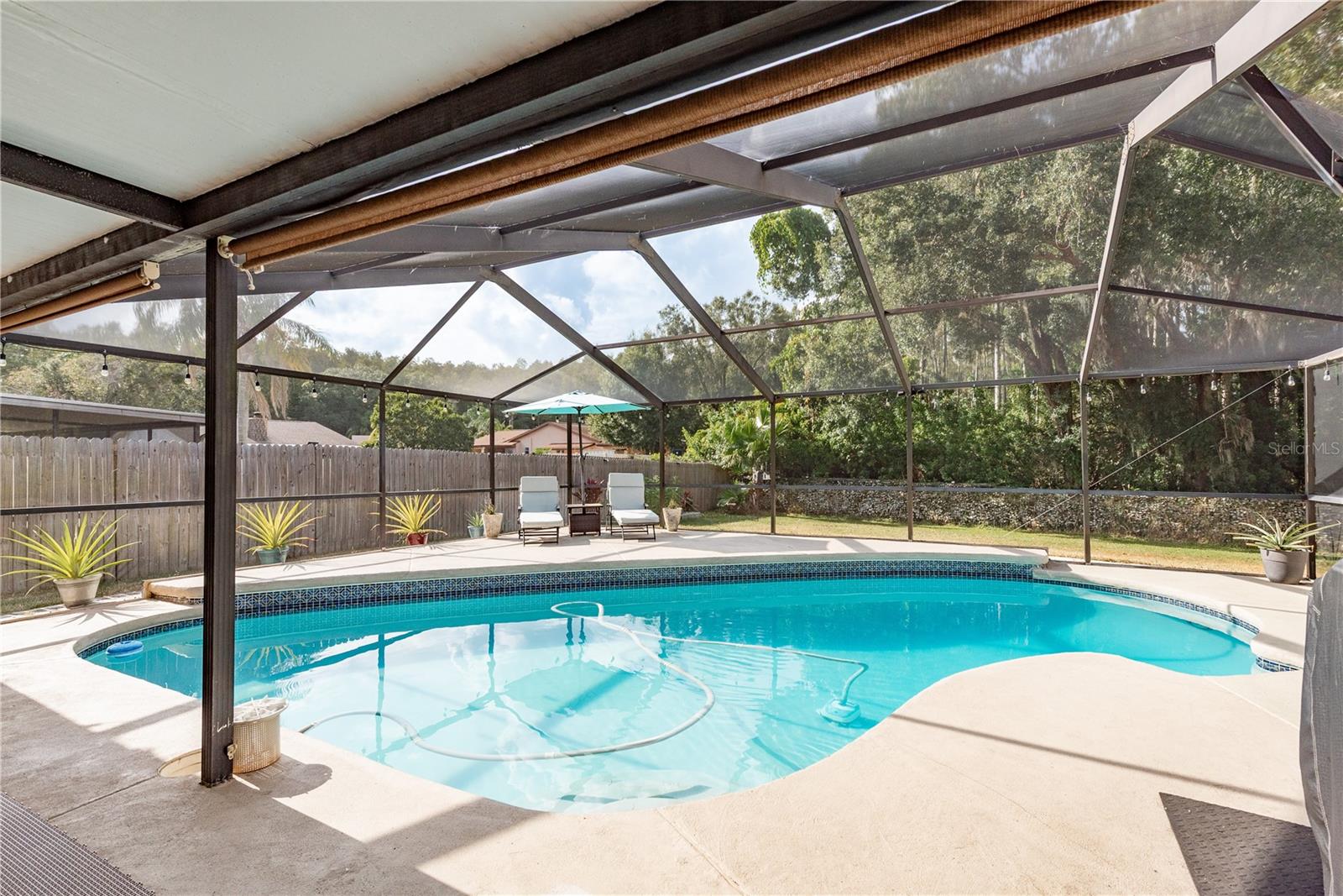 COUNTRY RUN UNIT 1 - Residential