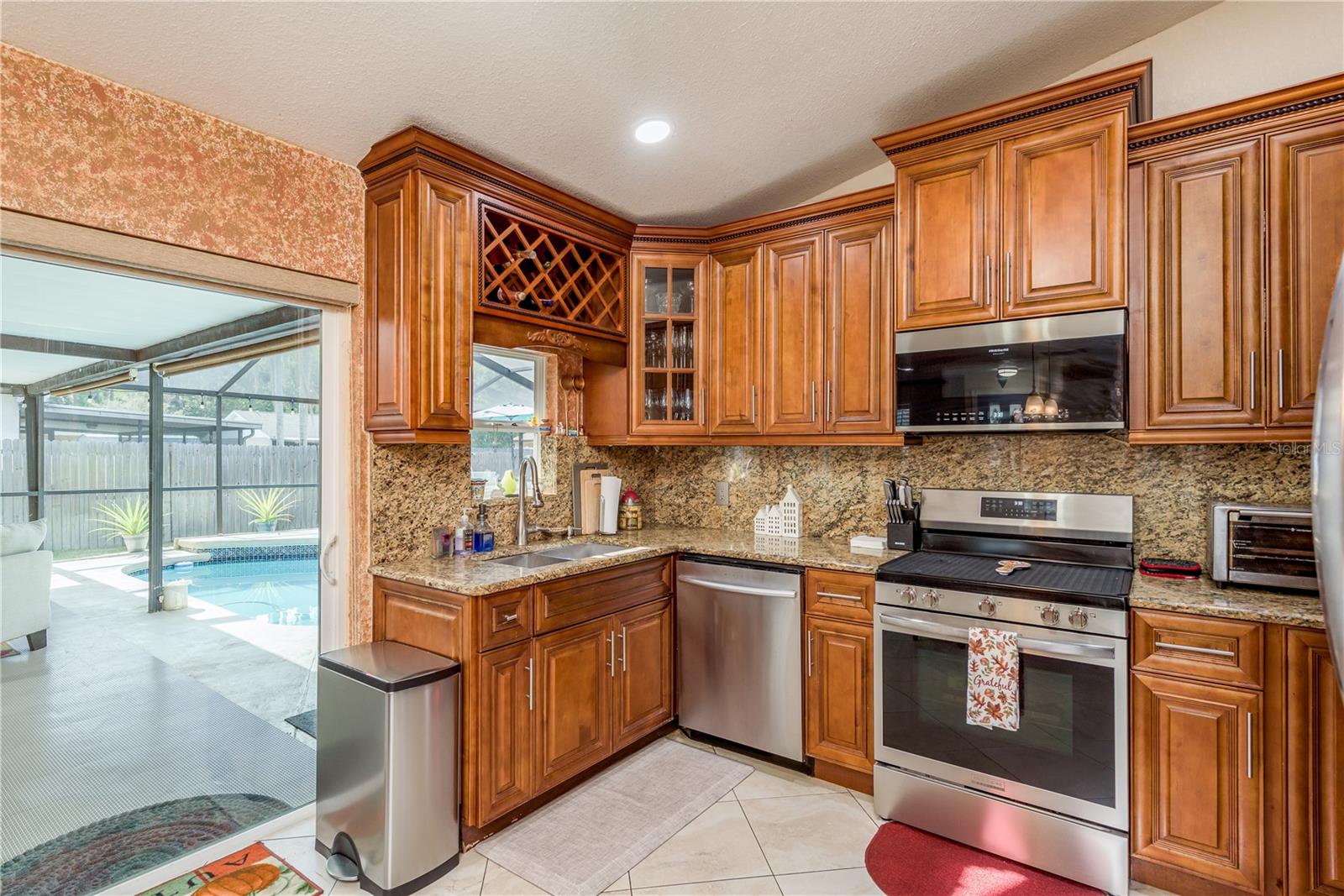 COUNTRY RUN UNIT 1 - Residential