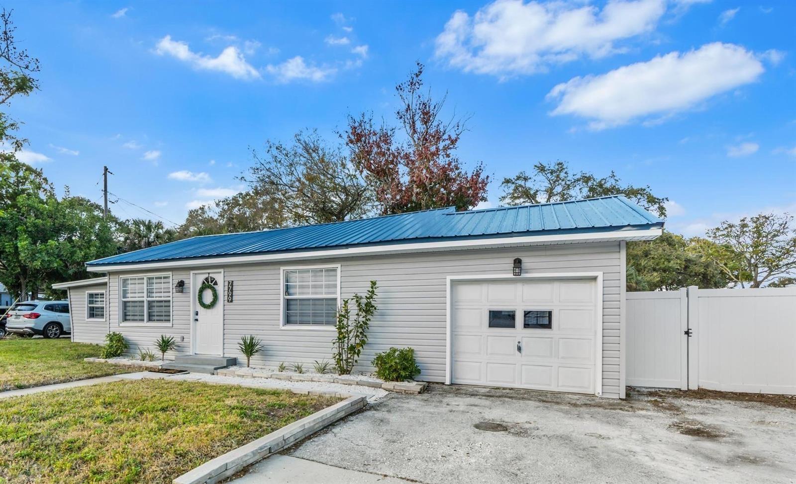 PINELLAS FARMS - Residential