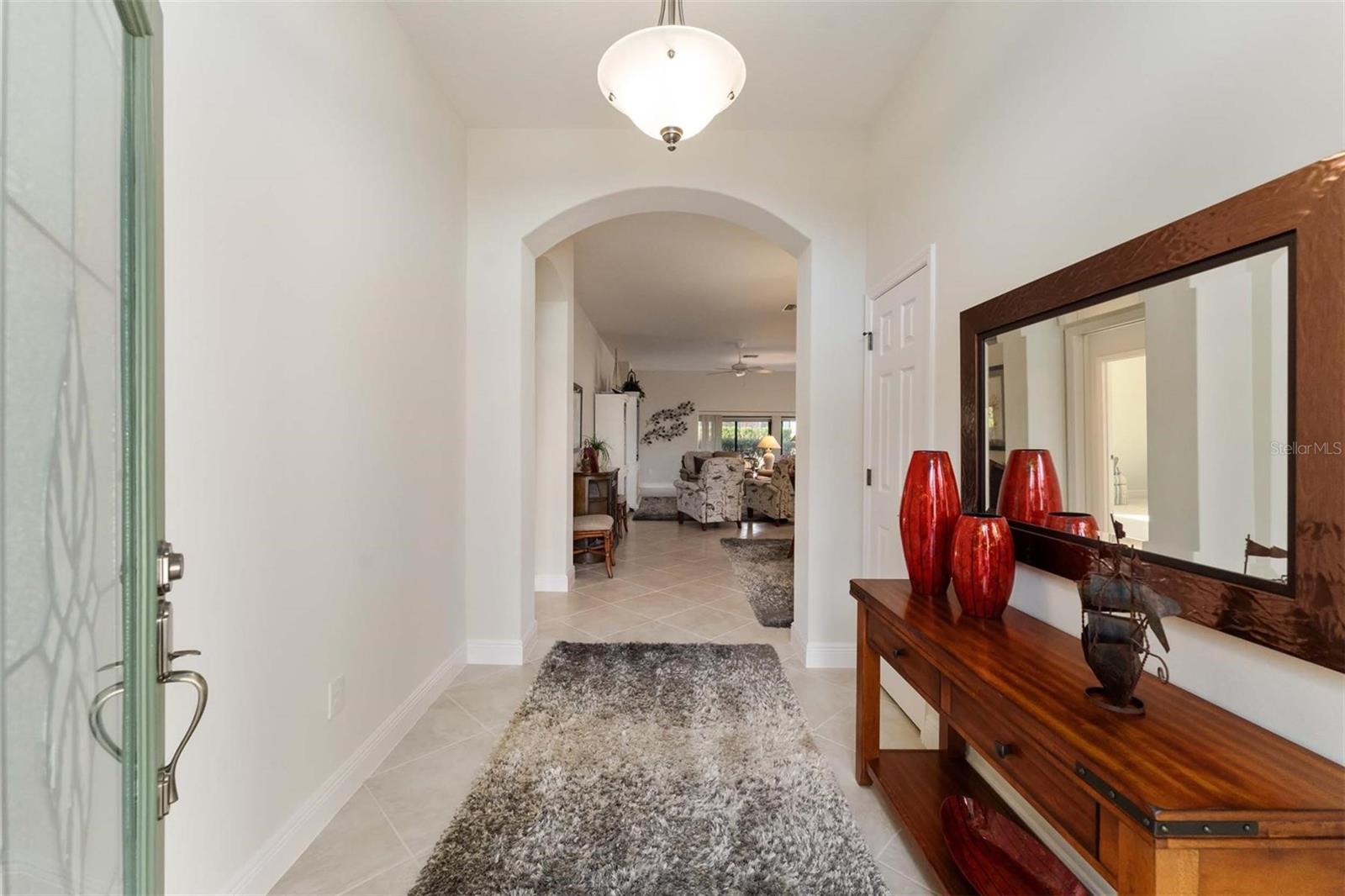 2840 APACHE COURT