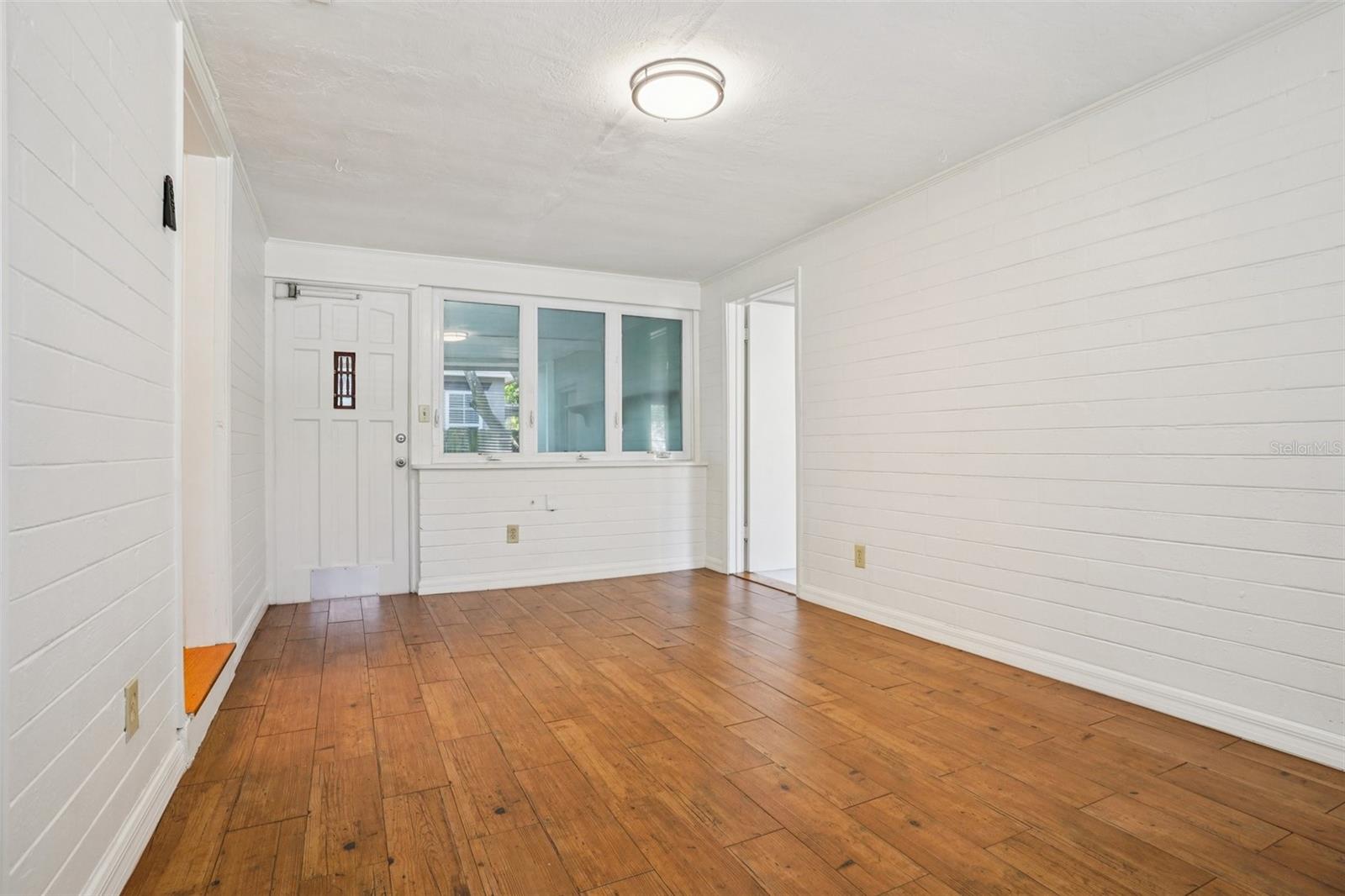 TANGERINE ACRES - Residential