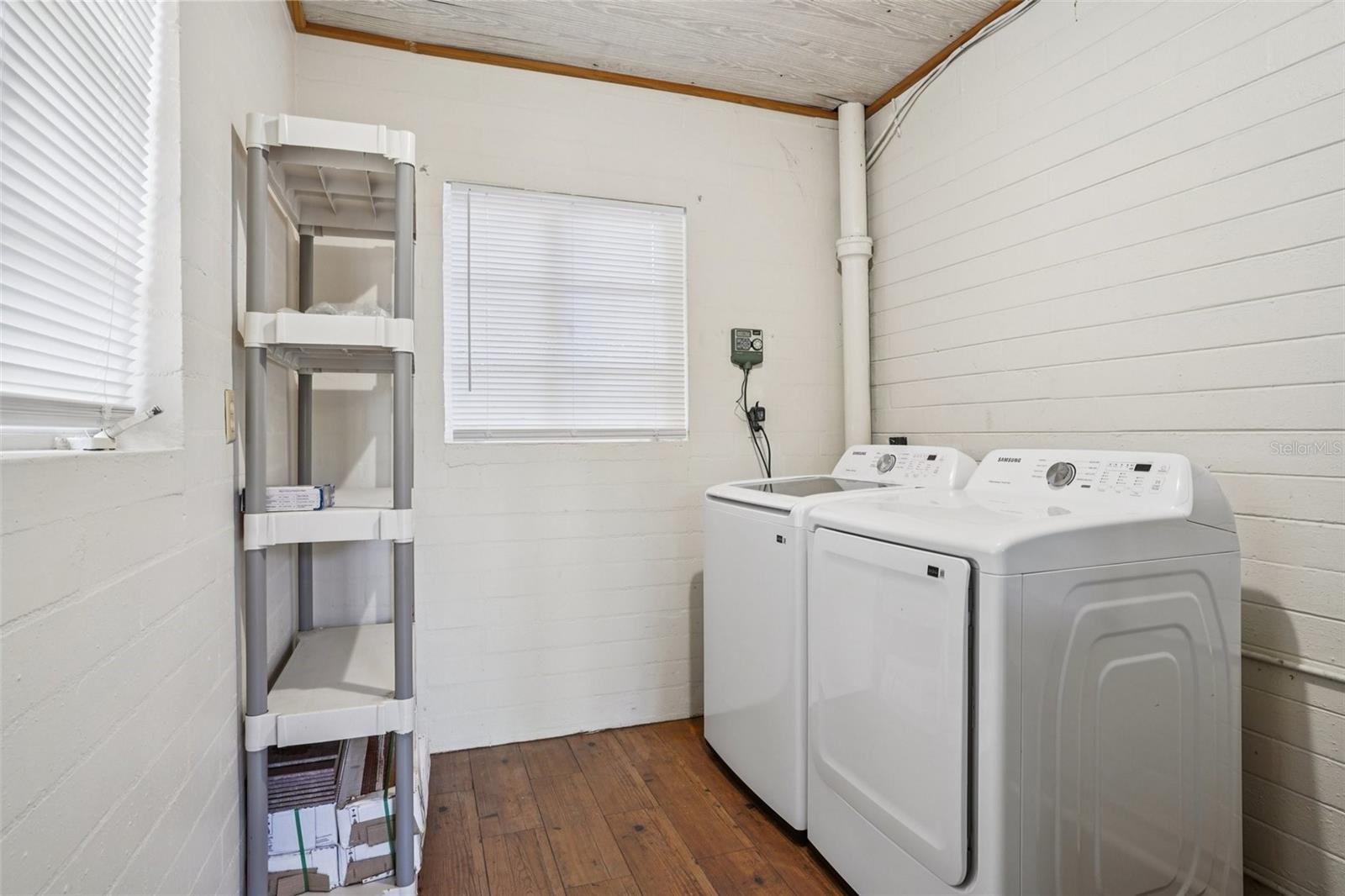 TANGERINE ACRES - Residential