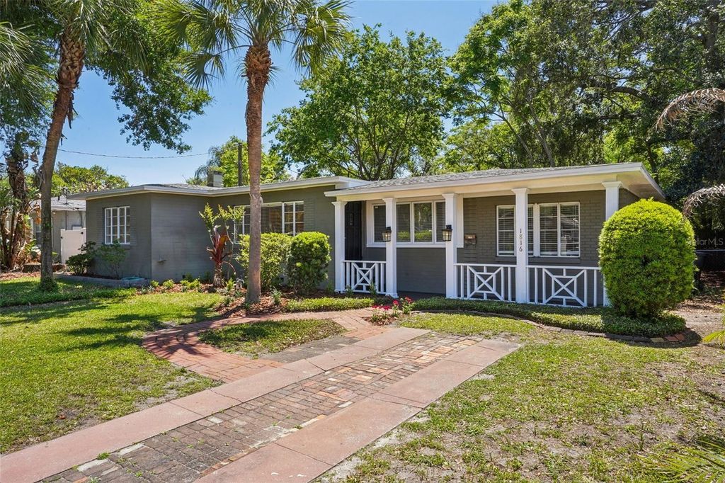 Photo of 1816 Weltin Street, Orlando, FL 32803 (MLS # O6400154)