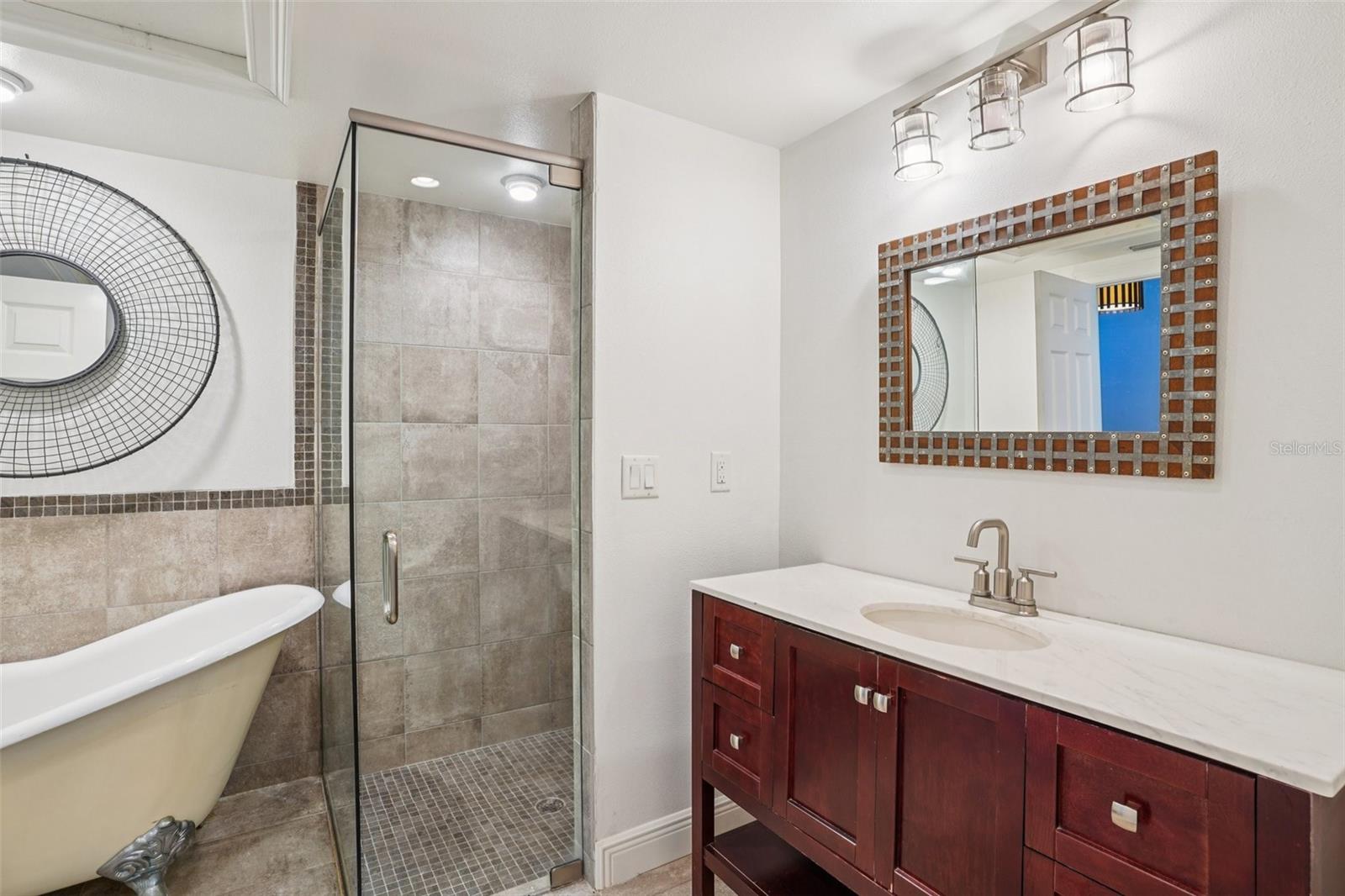 TANGERINE ACRES - Residential