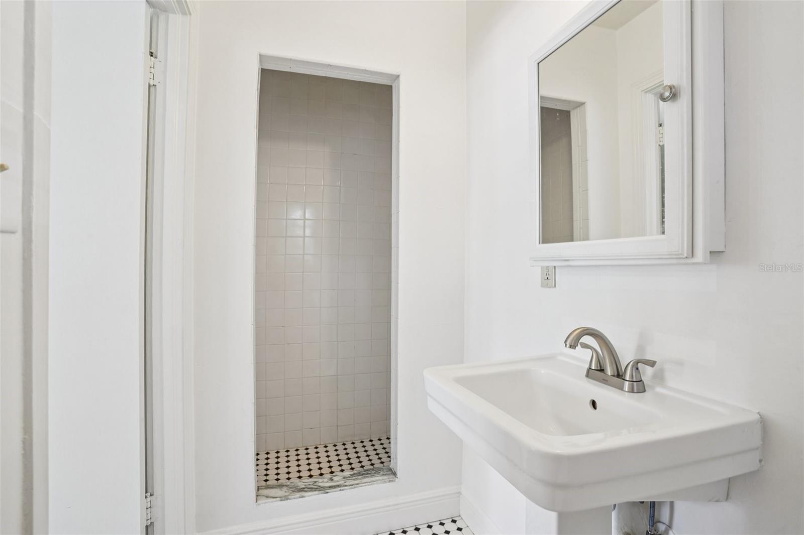 TANGERINE ACRES - Residential