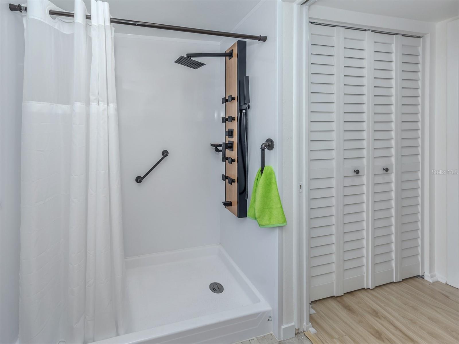 PINE RUN II - Residential