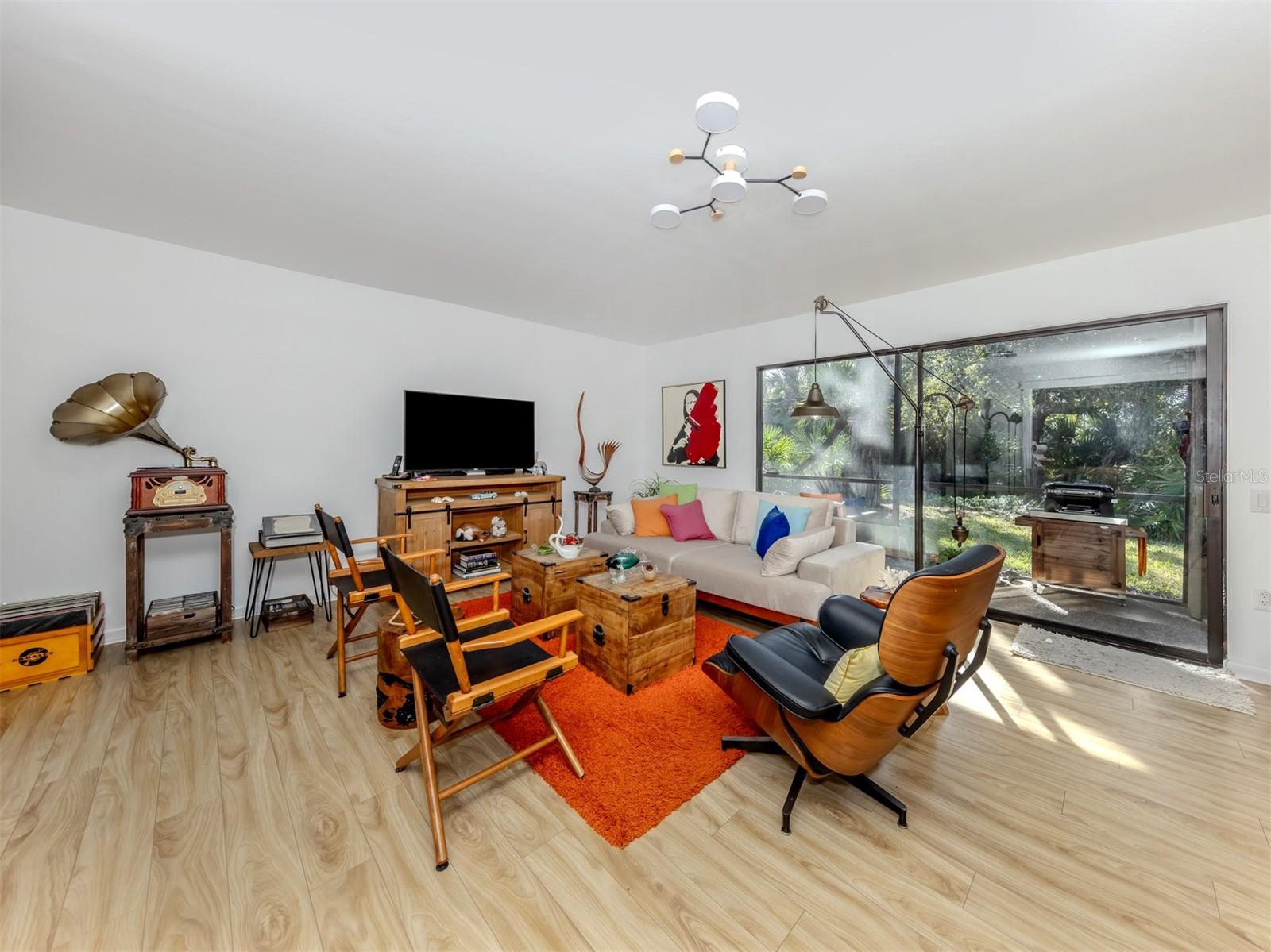 PINE RUN II - Residential