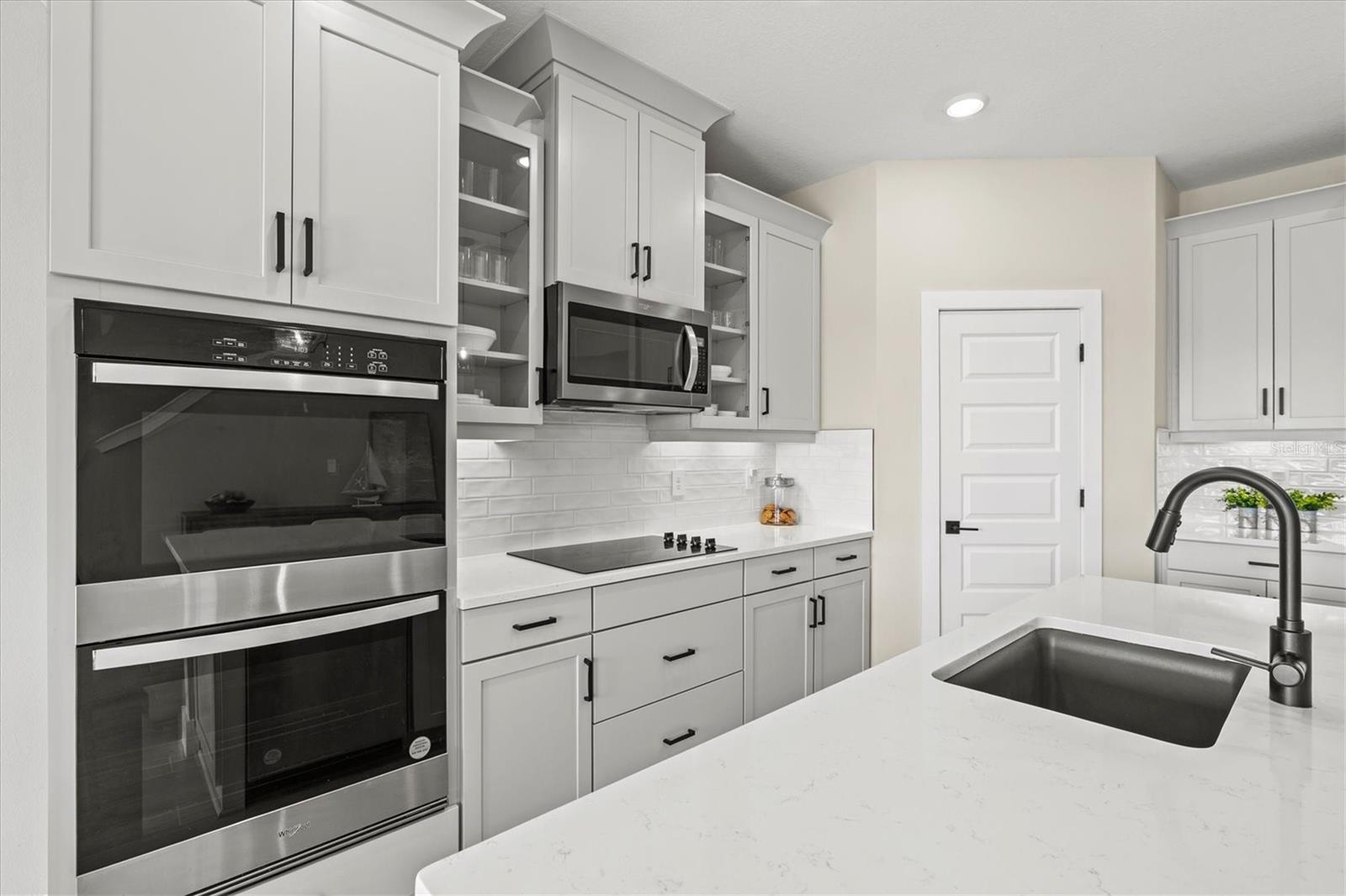 MAGNOLIA BAY - Residential