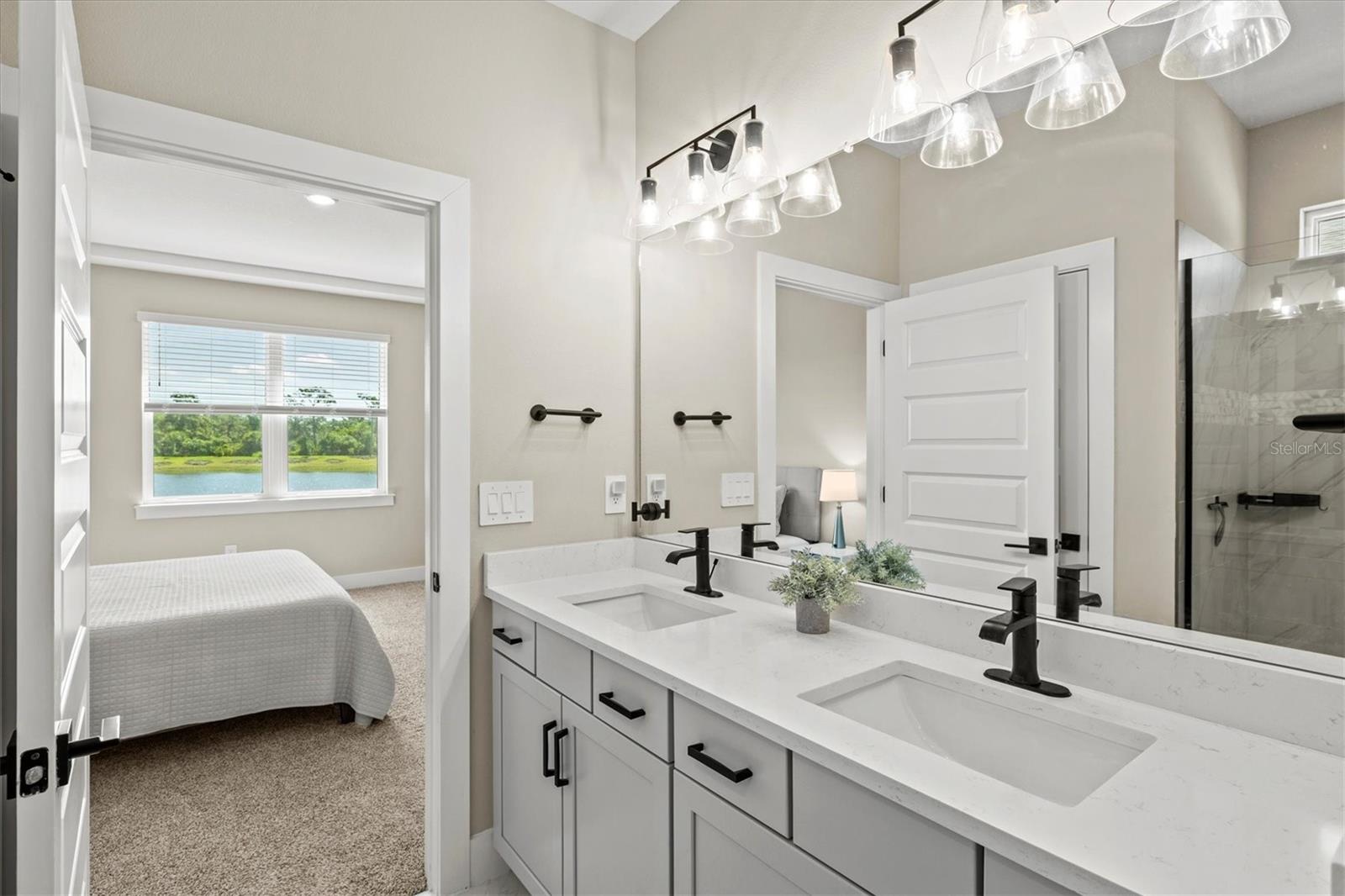 MAGNOLIA BAY - Residential