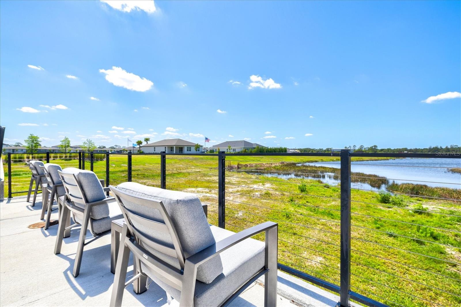 MAGNOLIA BAY - Residential