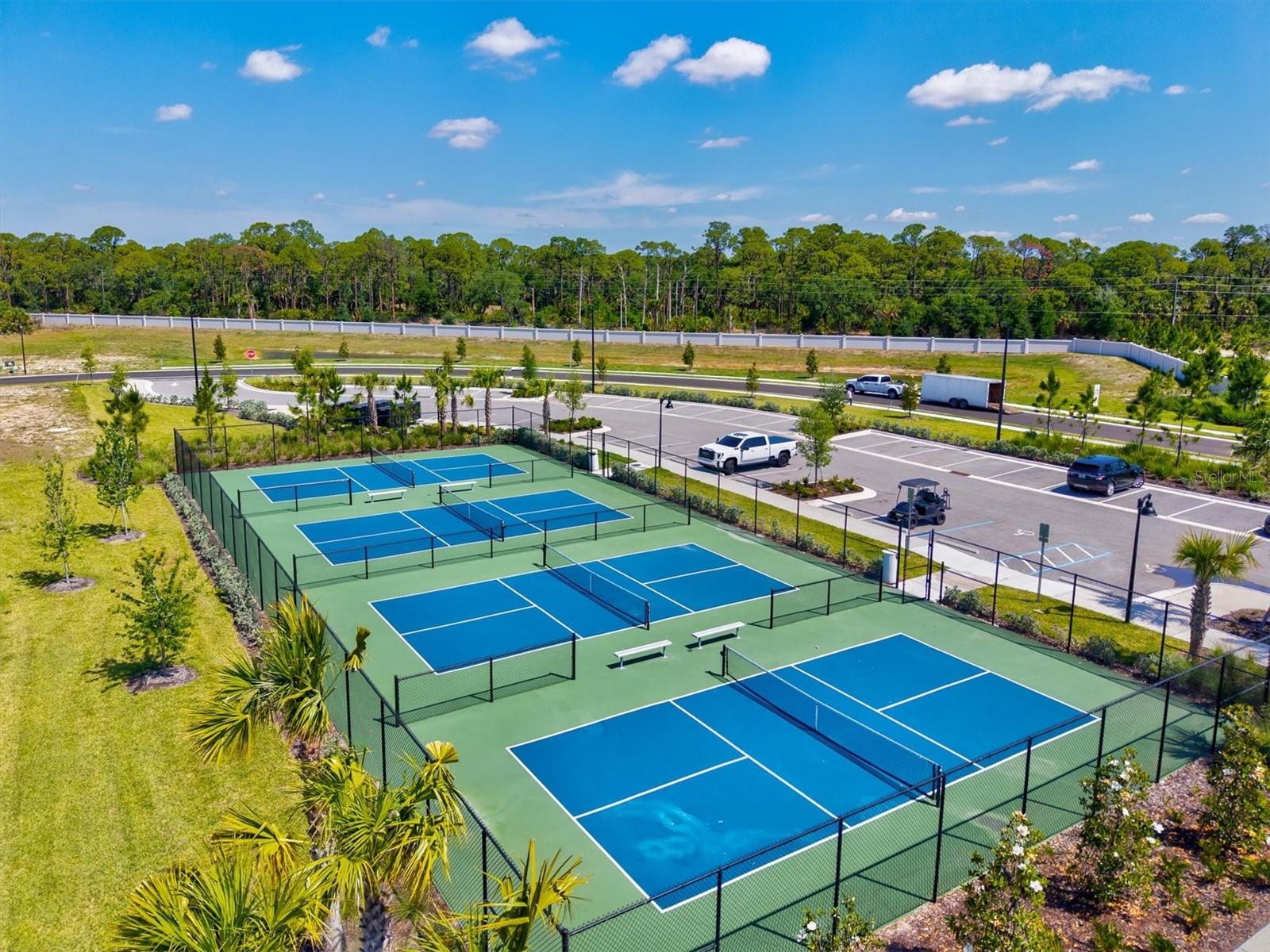 MAGNOLIA BAY - Residential