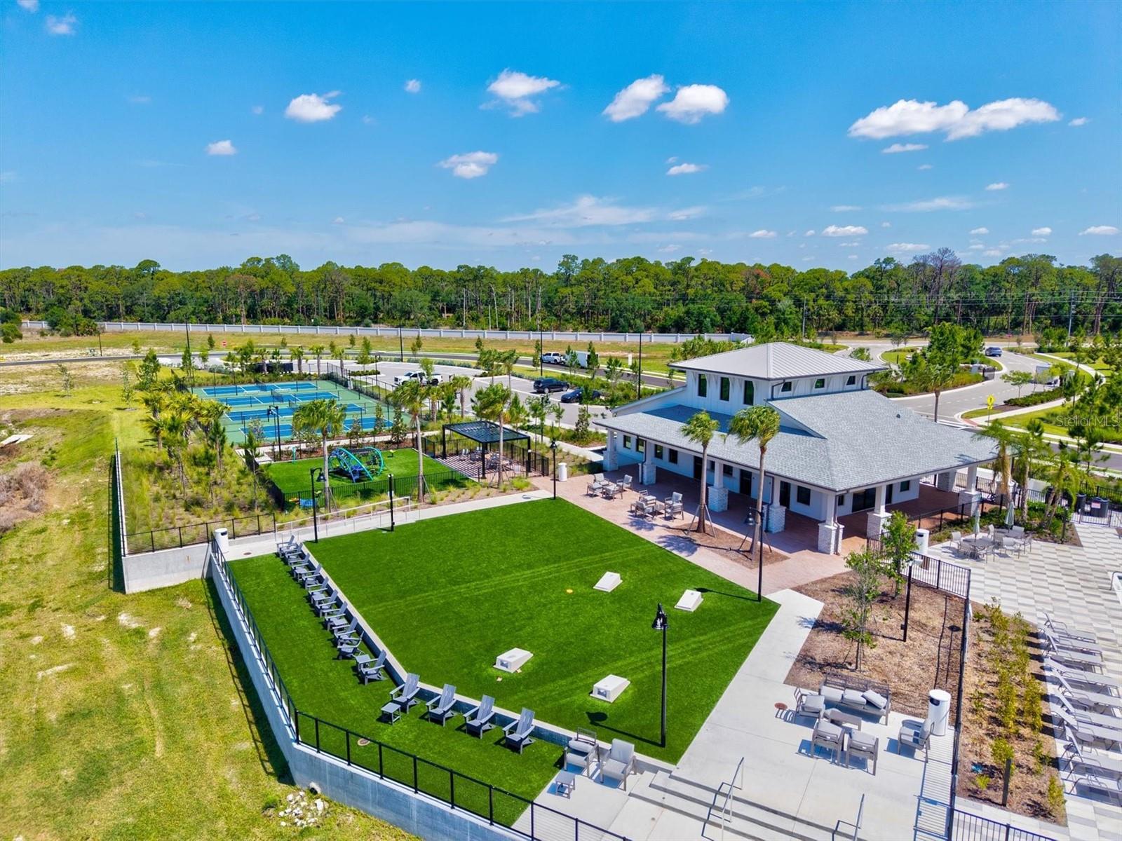 MAGNOLIA BAY - Residential