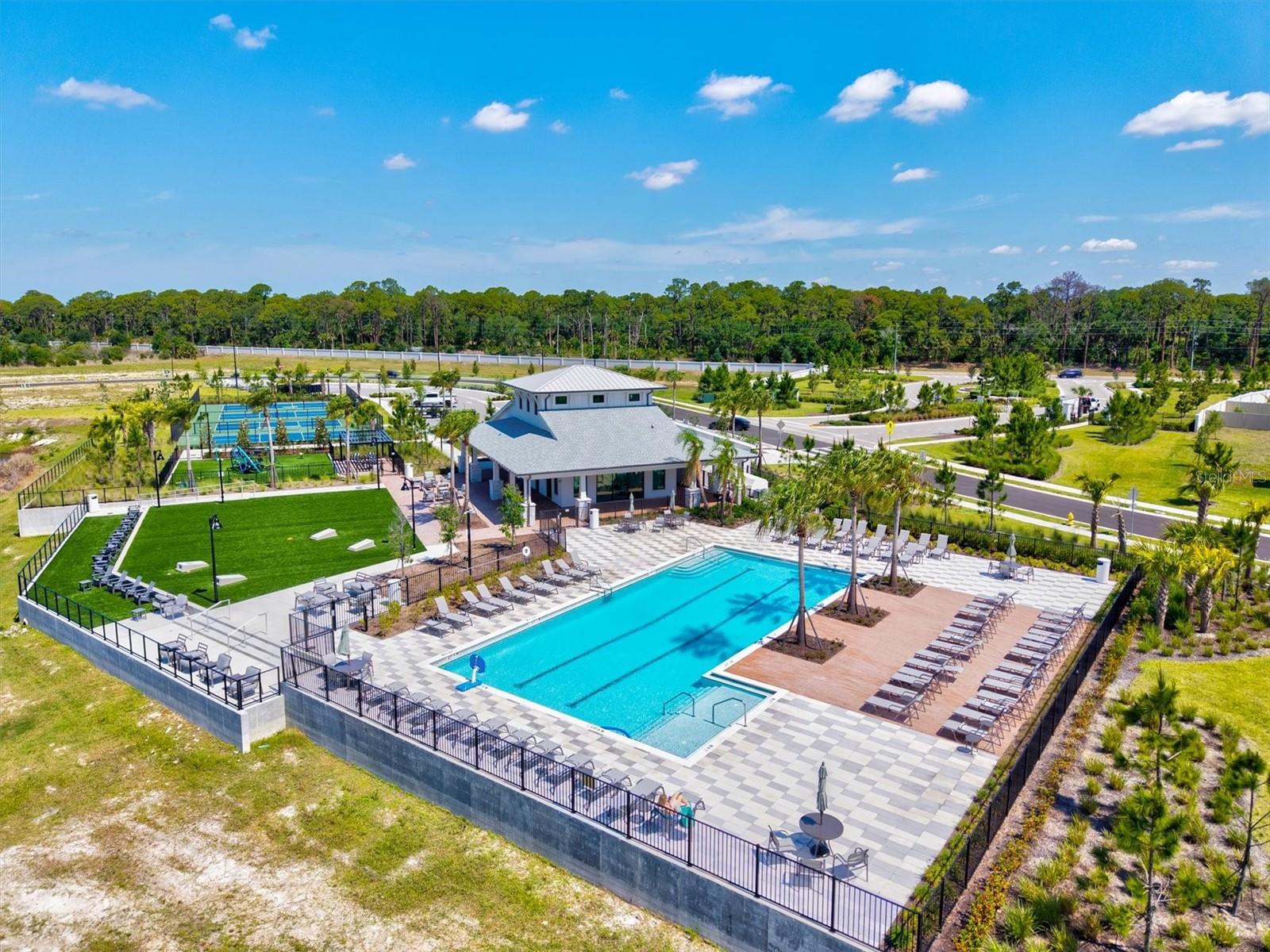 MAGNOLIA BAY - Residential