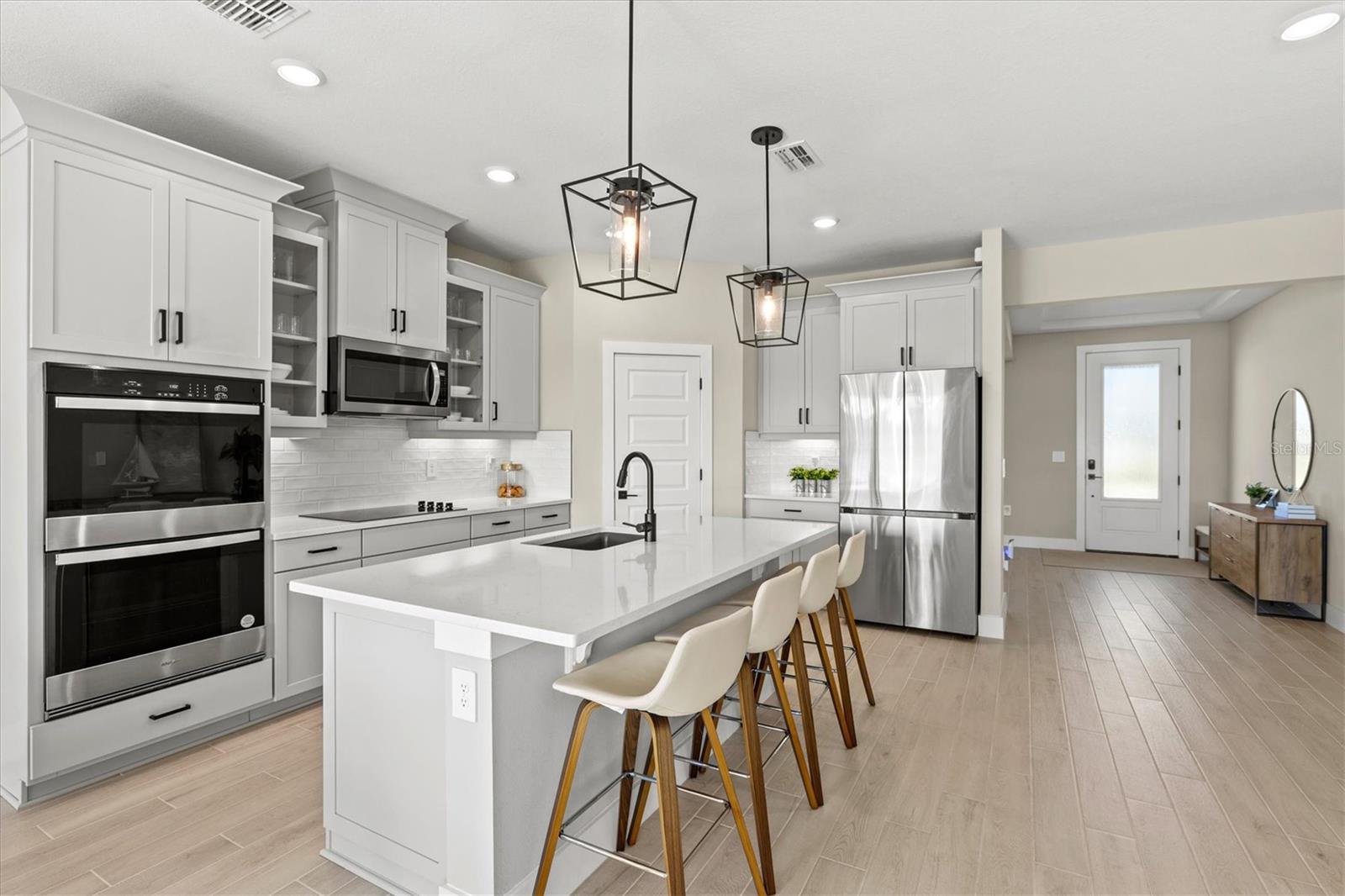 MAGNOLIA BAY - Residential