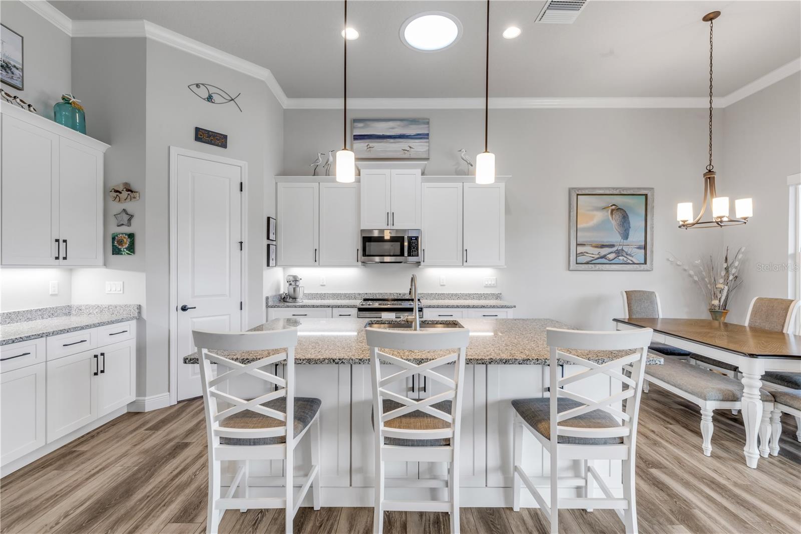 PALMS PH 4 - Residential