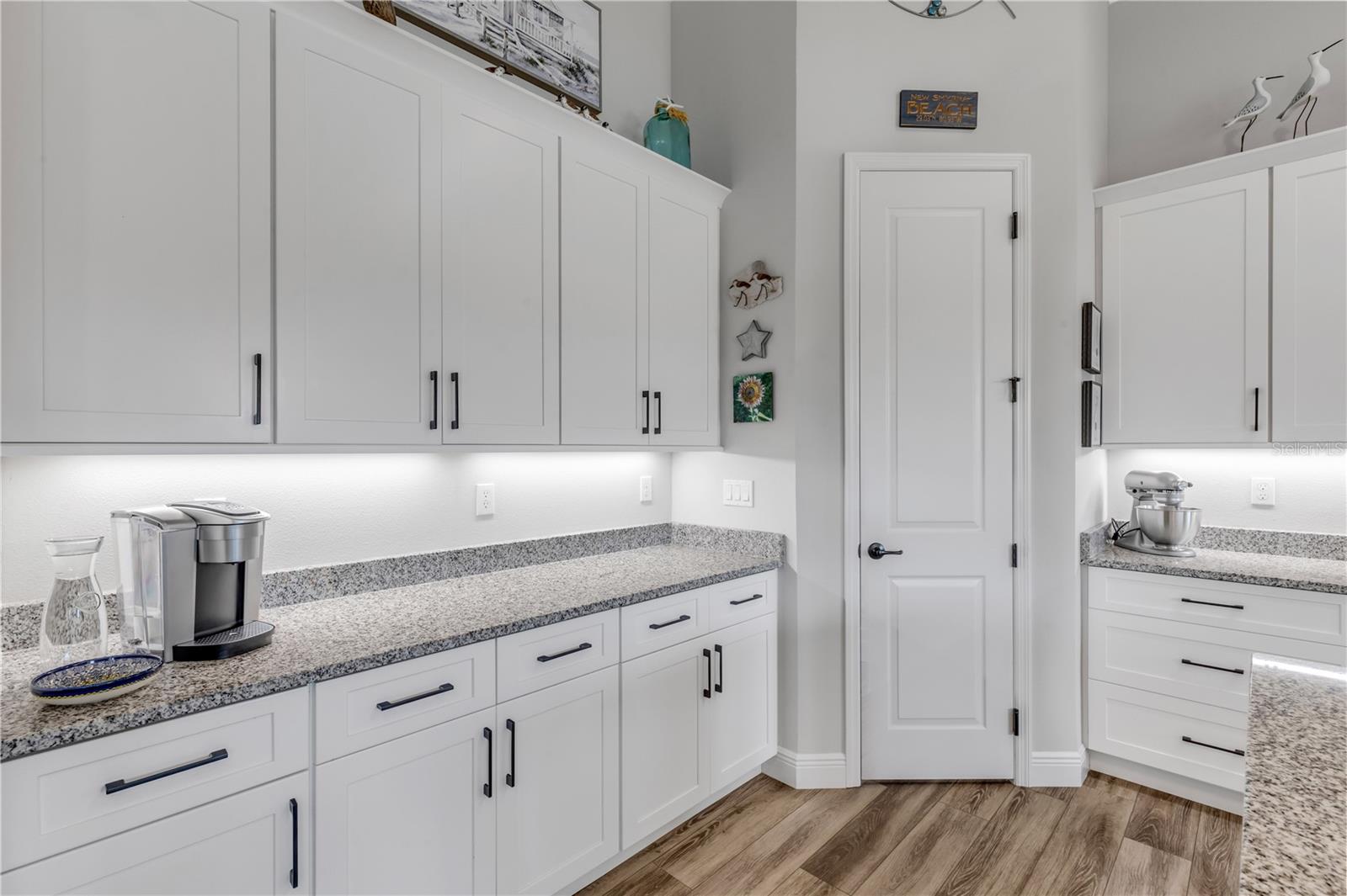 PALMS PH 4 - Residential