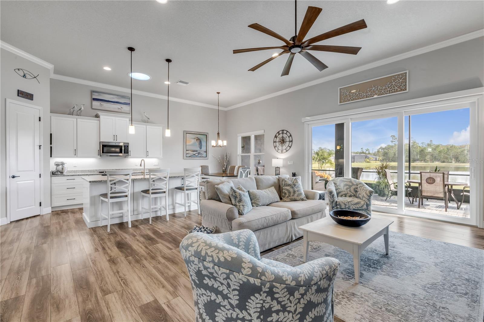 PALMS PH 4 - Residential