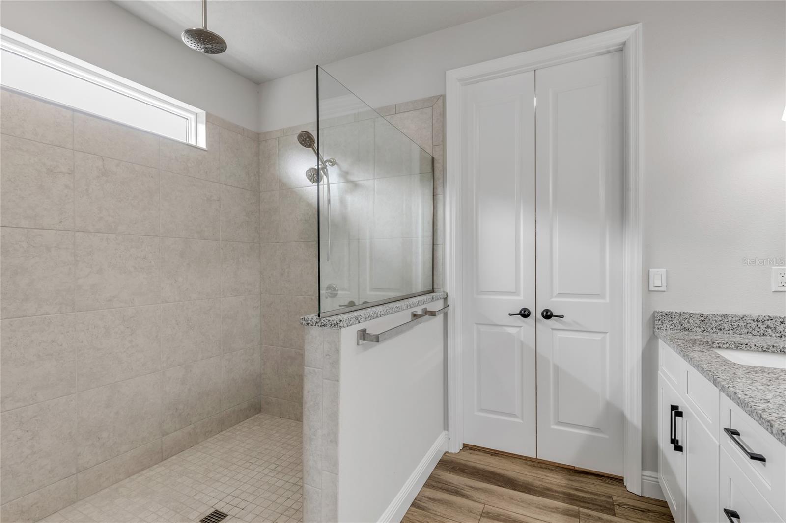 PALMS PH 4 - Residential