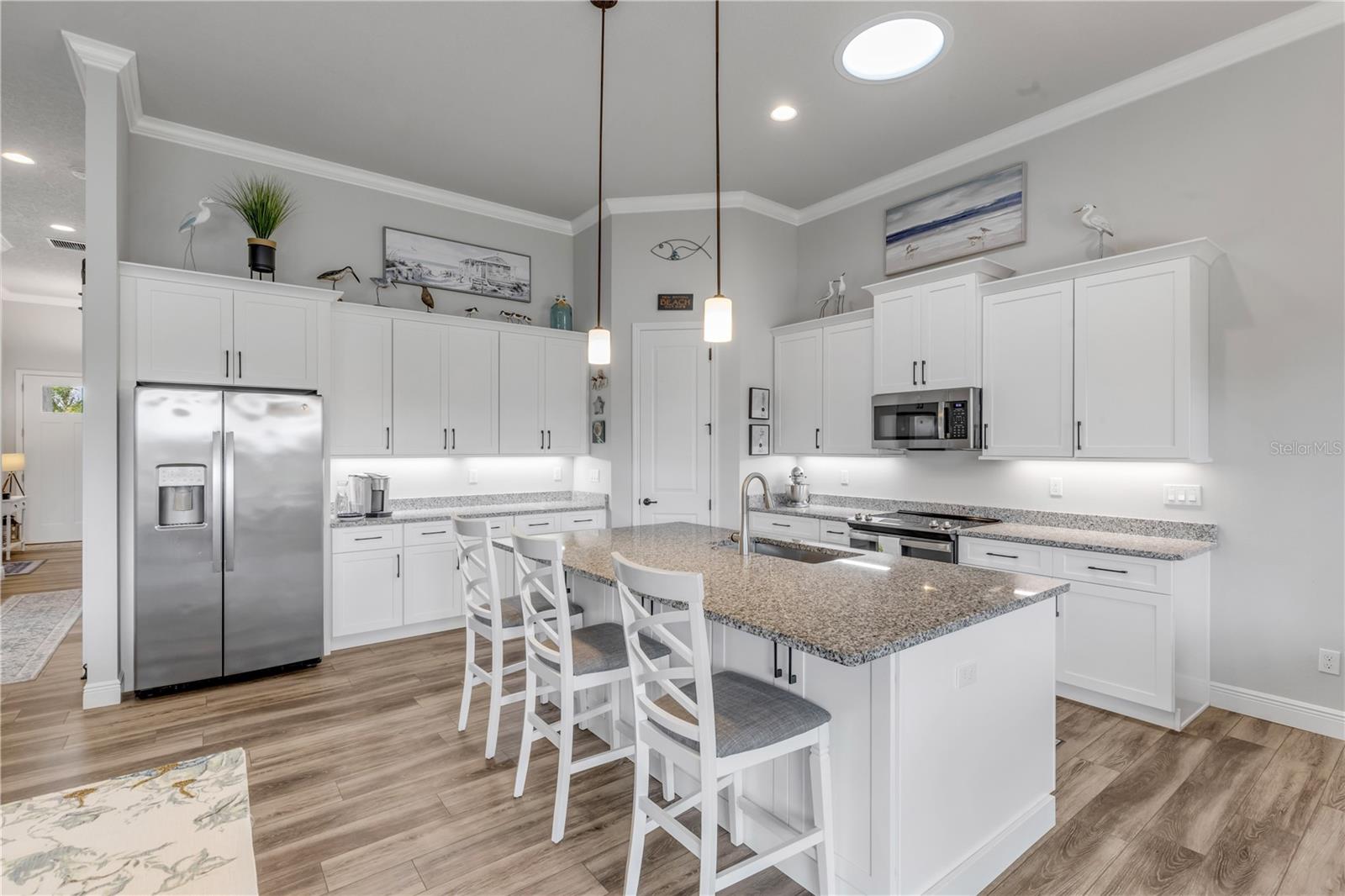 PALMS PH 4 - Residential