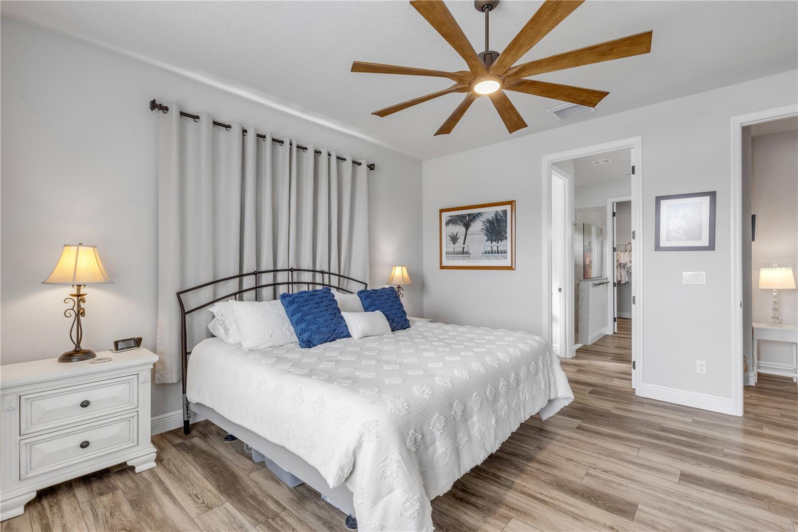 PALMS PH 4 - Residential