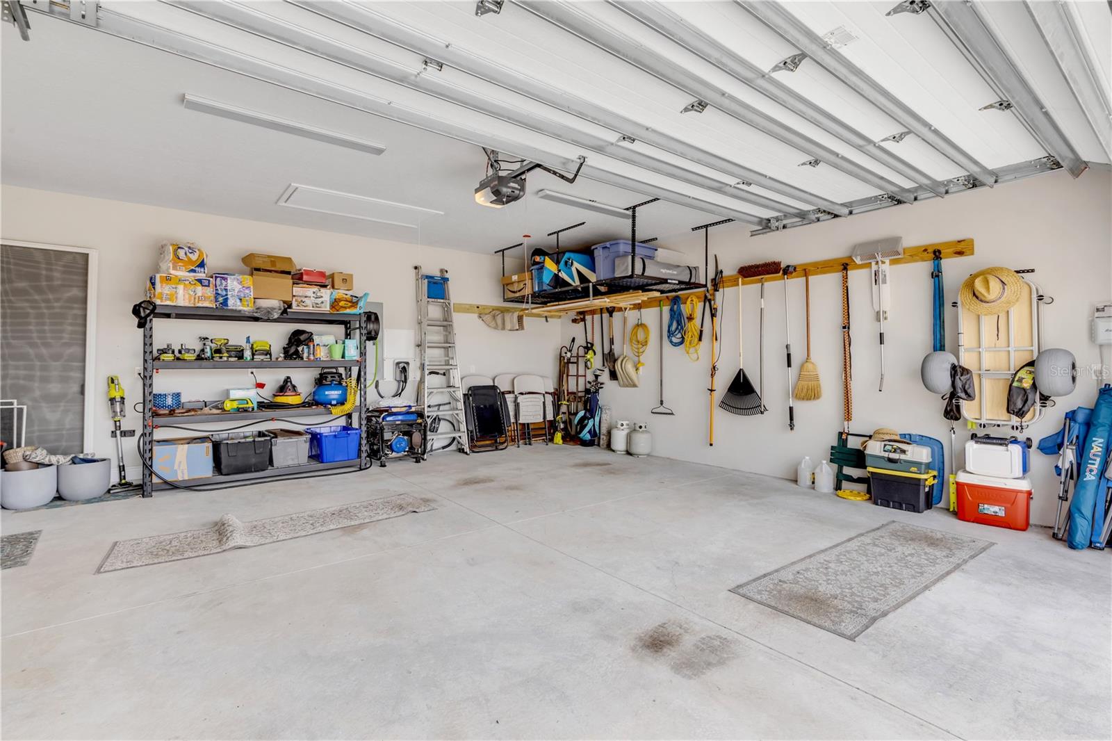 PALMS PH 4 - Residential