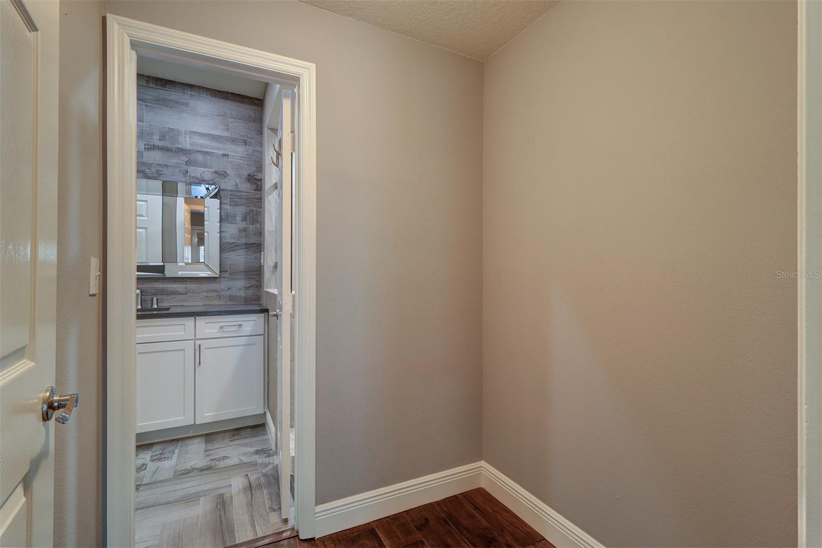 HYDE PARK WALK A CONDO - Residential