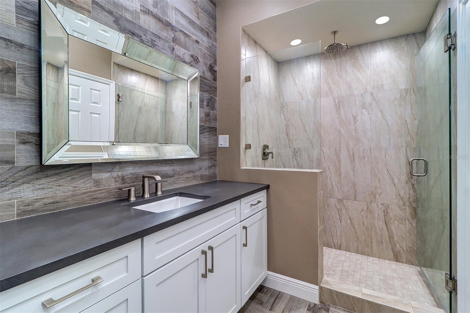 HYDE PARK WALK A CONDO - Residential