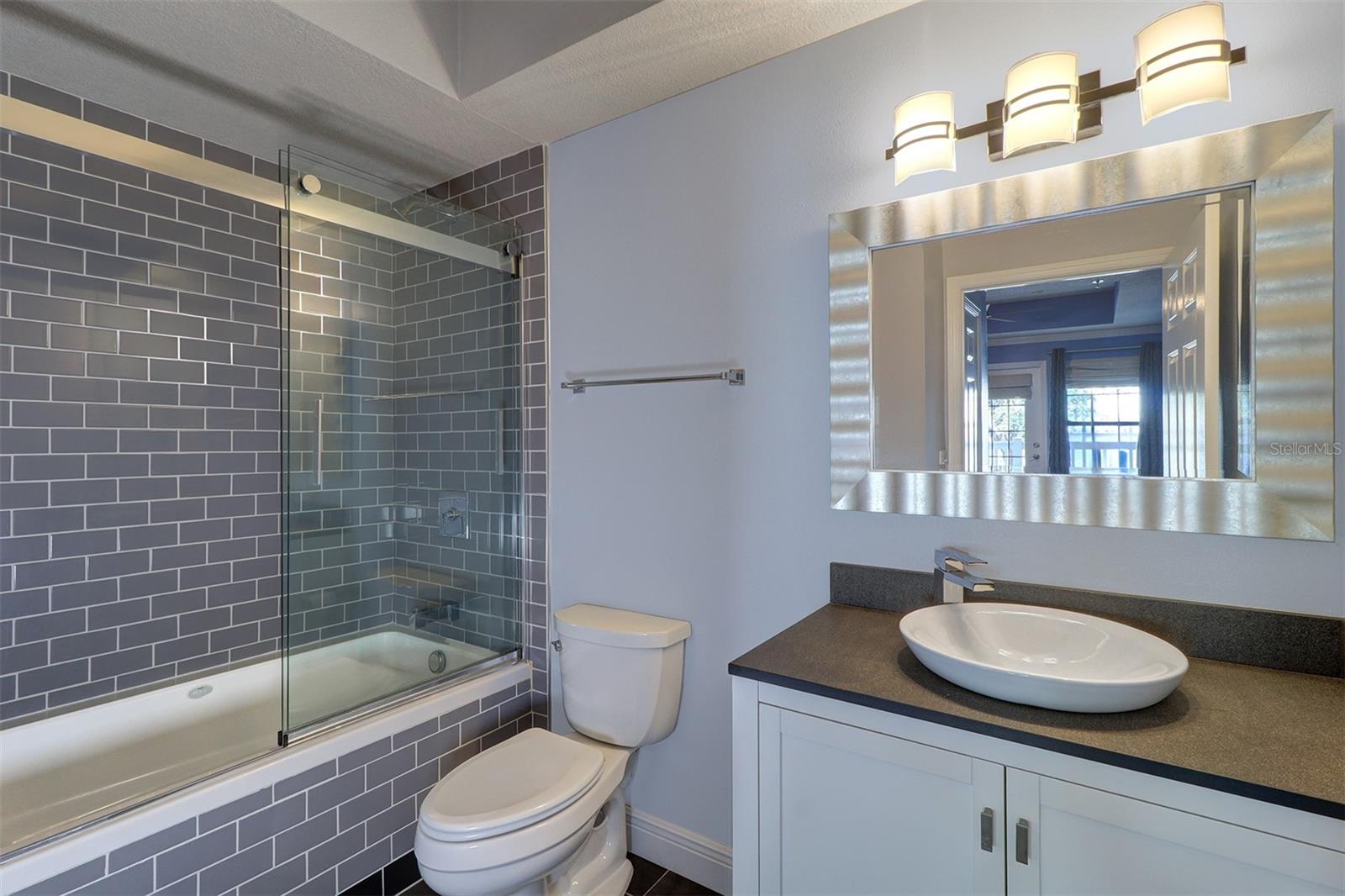 HYDE PARK WALK A CONDO - Residential