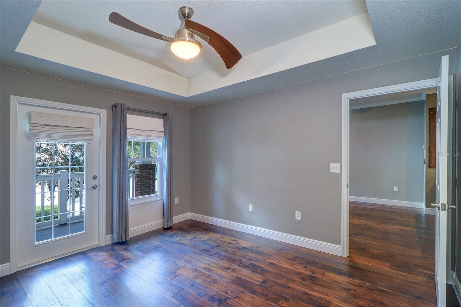 HYDE PARK WALK A CONDO - Residential