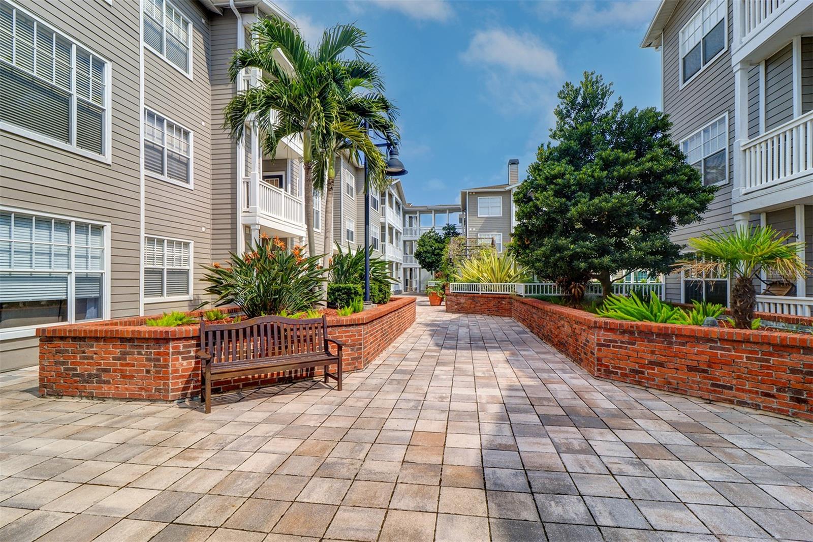 HYDE PARK WALK A CONDO - Residential