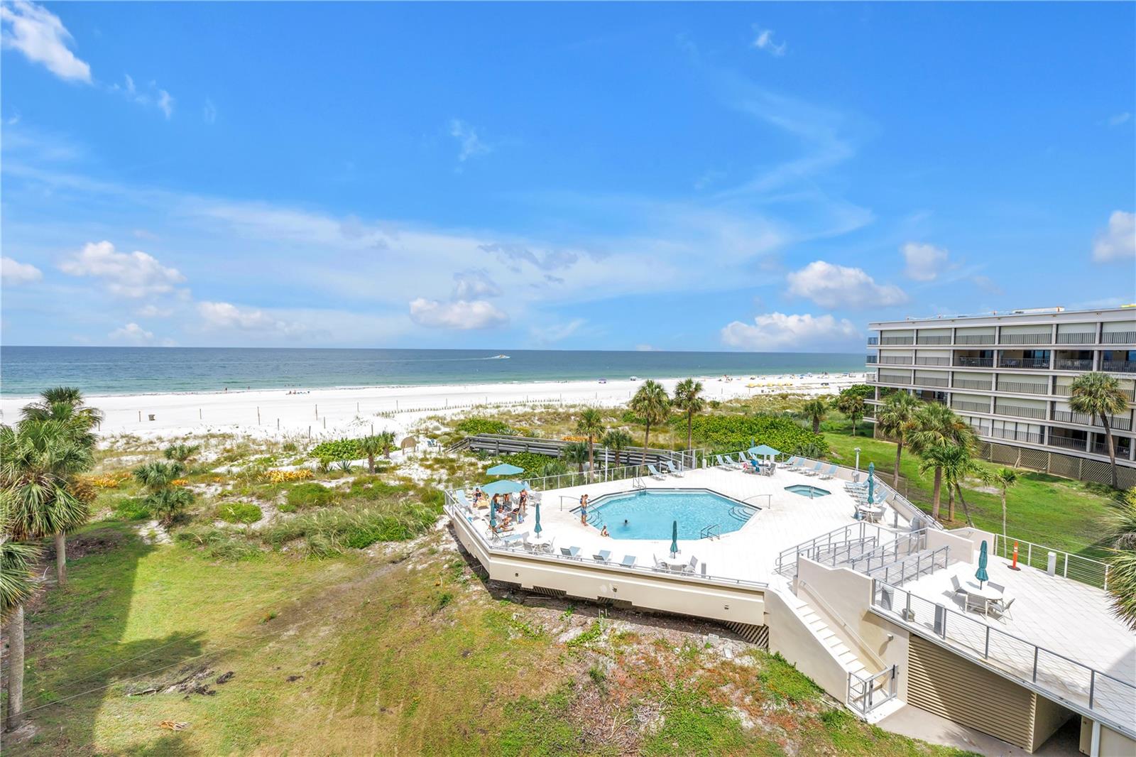 4450 GULF BOULEVARD 405
