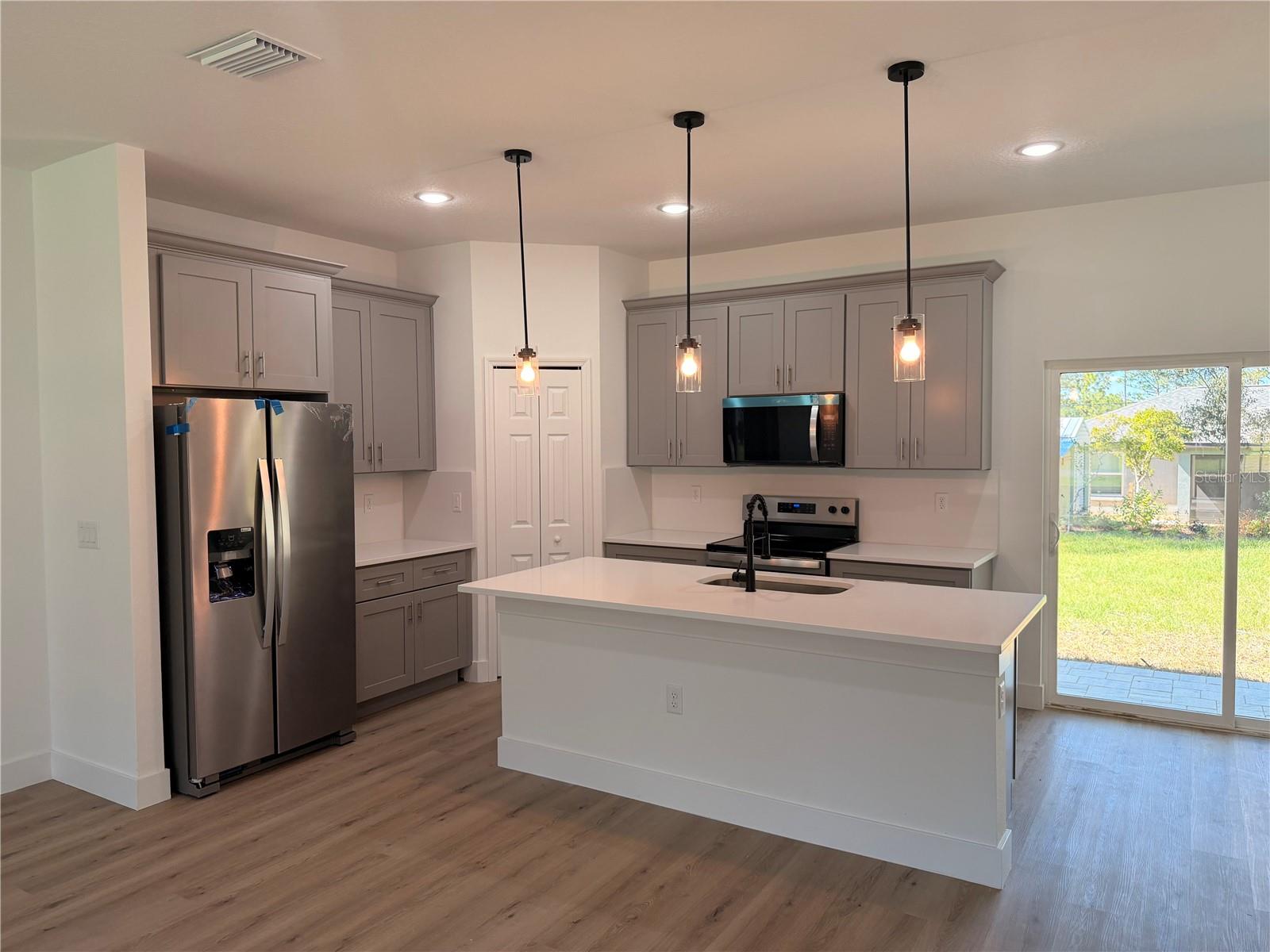 CITRUS SPGS UNIT 06 - Residential