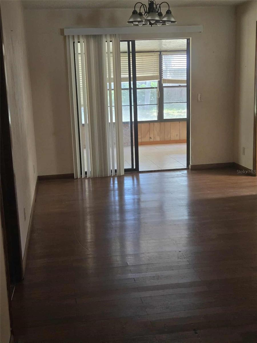 2725 TRAVELERS PALM DRIVE