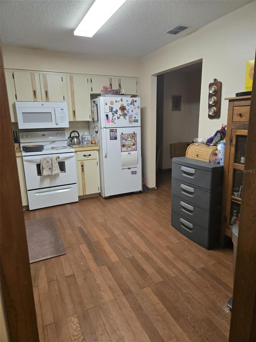 2725 TRAVELERS PALM DRIVE