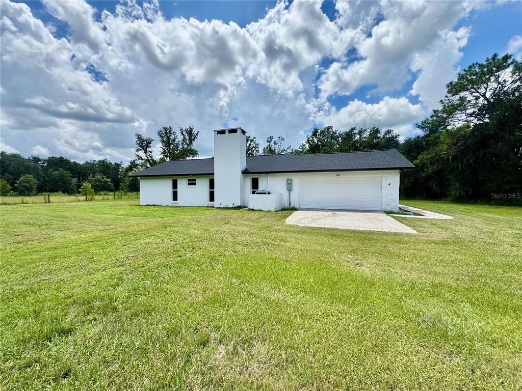Photo of 5812 N Dormany Road, Plant City, FL 33565 (MLS # TB8417634)