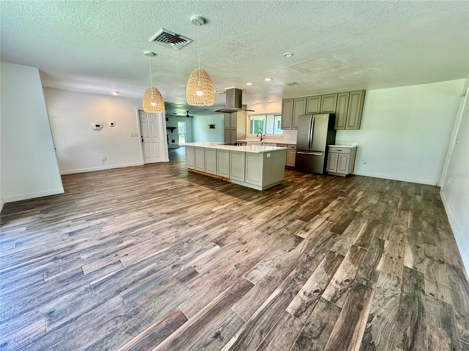 UNPLATTED - Residential
