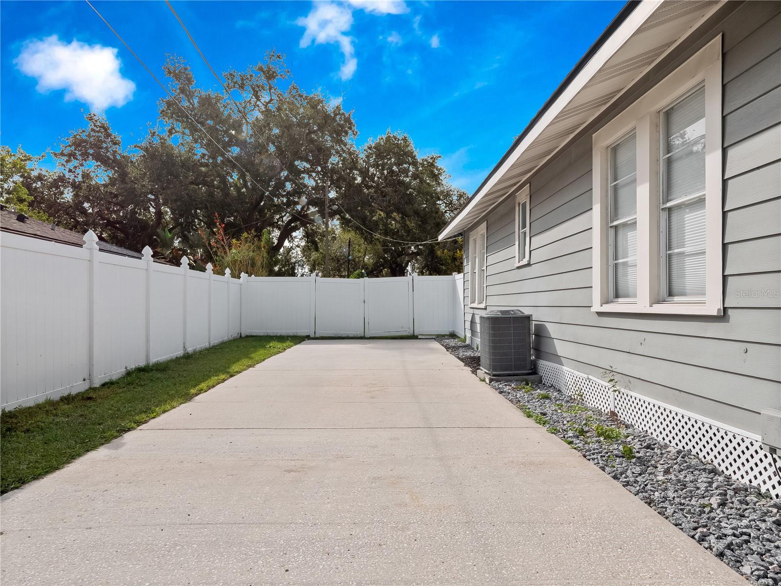 ELLMAN PARK - Residential