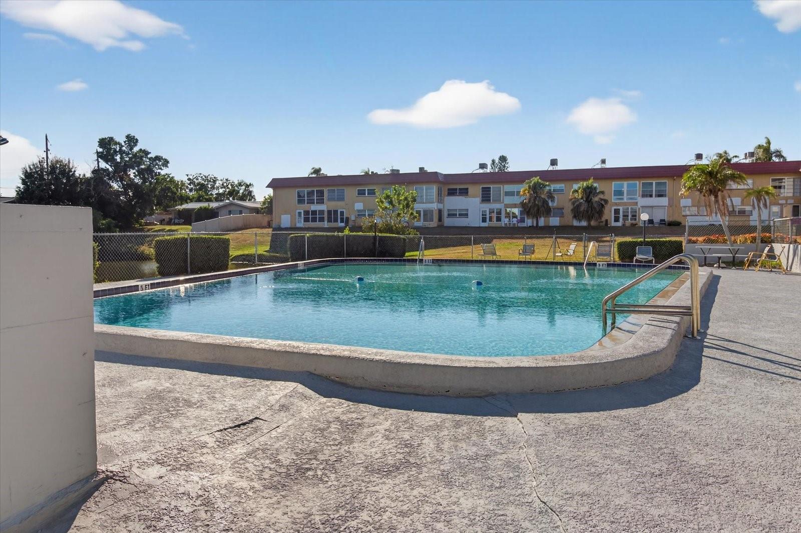 IMPERIAL PARK CO-OP BLDG - Residential