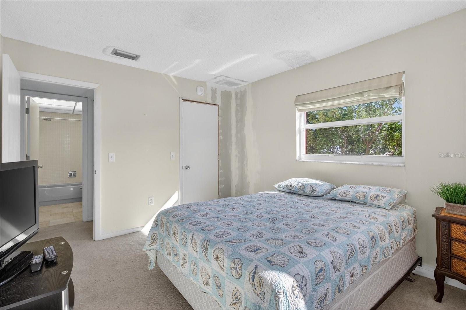 IMPERIAL PARK CO-OP BLDG - Residential