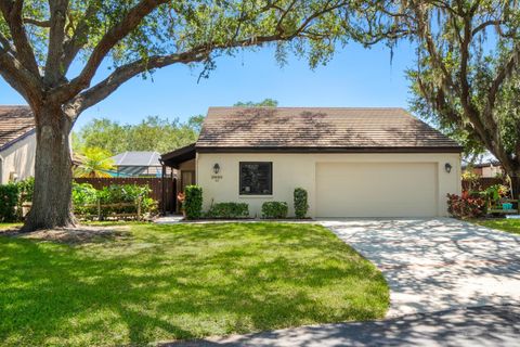 A home in SARASOTA