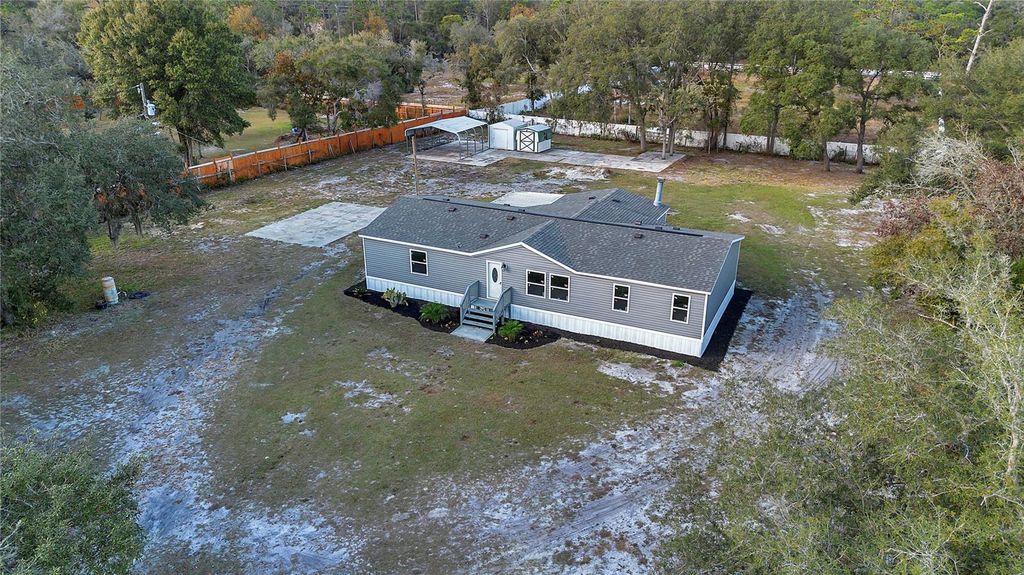 Photo of 8421 SW 156th Place, Dunnellon, FL 34432 (MLS # OM713389)