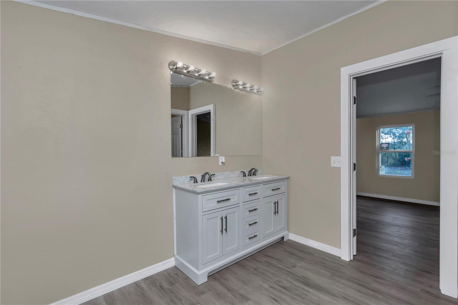 FLORIDA HLNDS - Residential