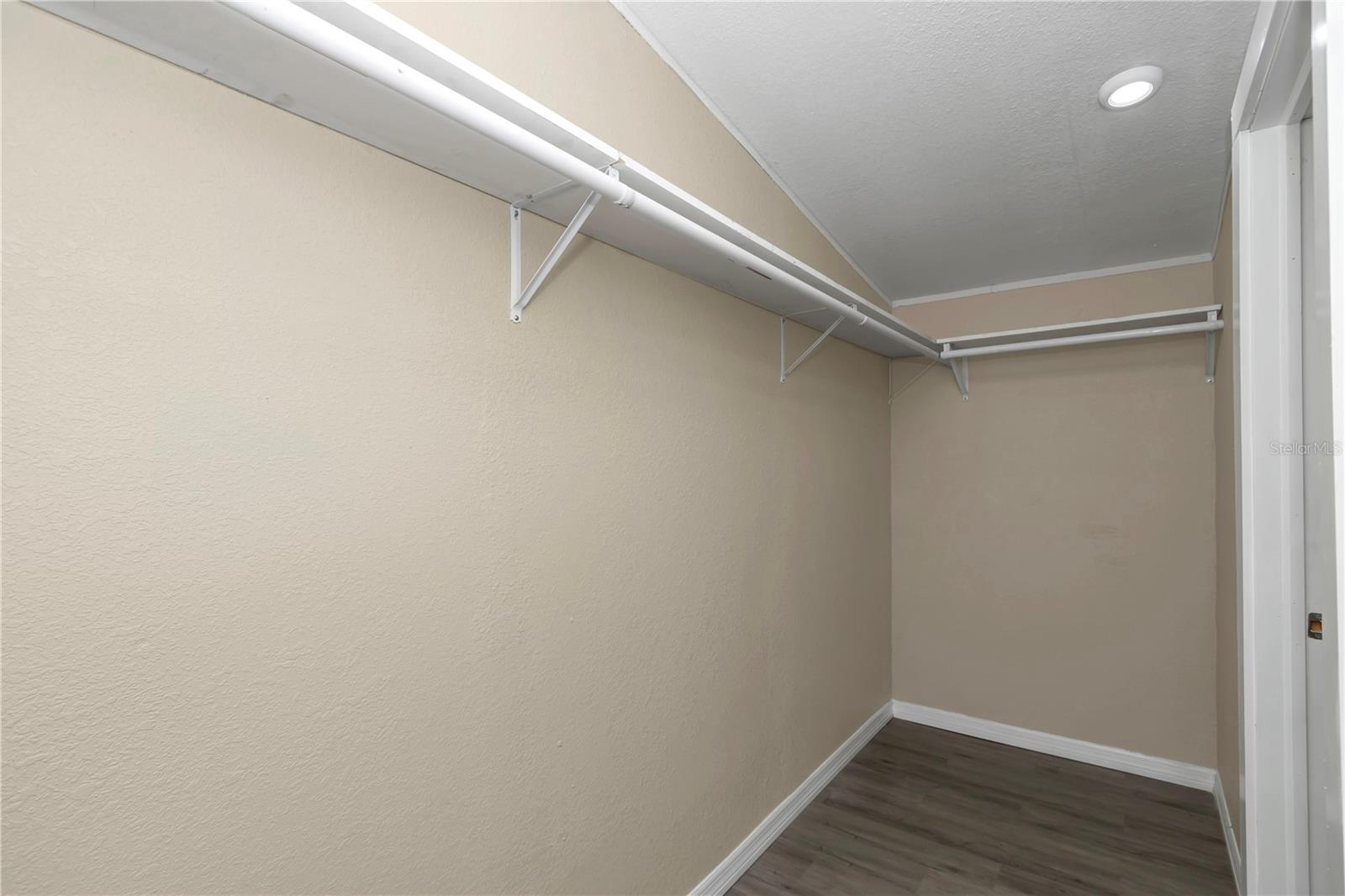 FLORIDA HLNDS - Residential