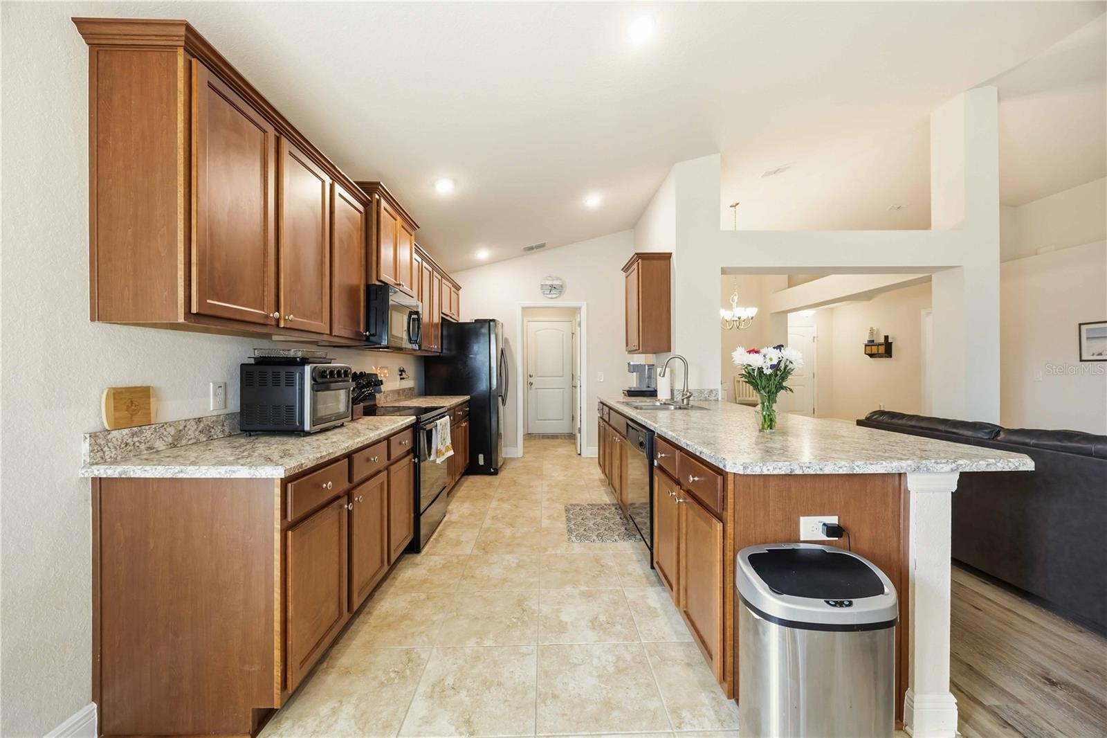 RIDGE/HLND MDWS - Residential