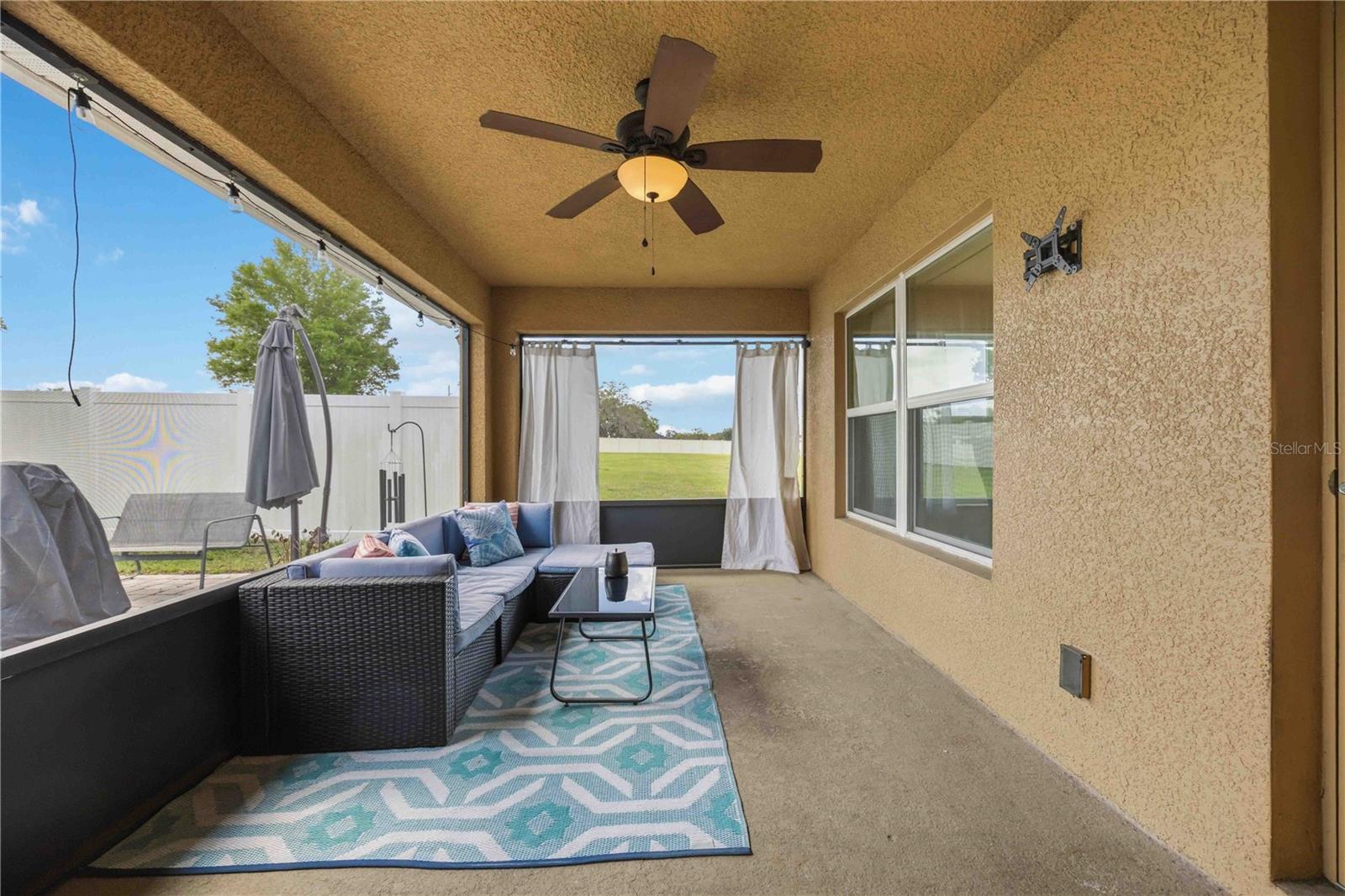 RIDGE/HLND MDWS - Residential