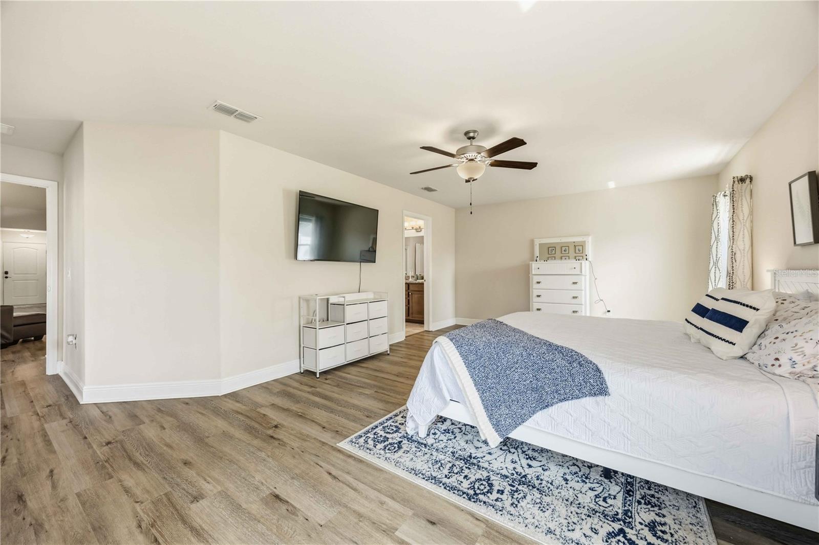 RIDGE/HLND MDWS - Residential